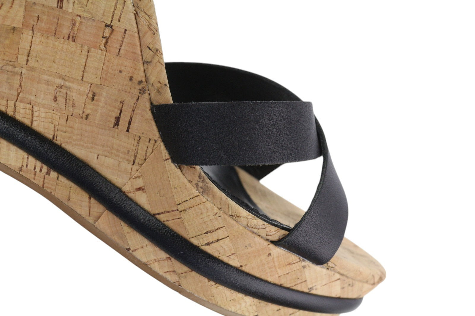 TOMMY HILFIGER korporacinės moteriškos basutės, 40 €, juodos odinės, pleišto formos, su dirželiais, atvira nosele. 