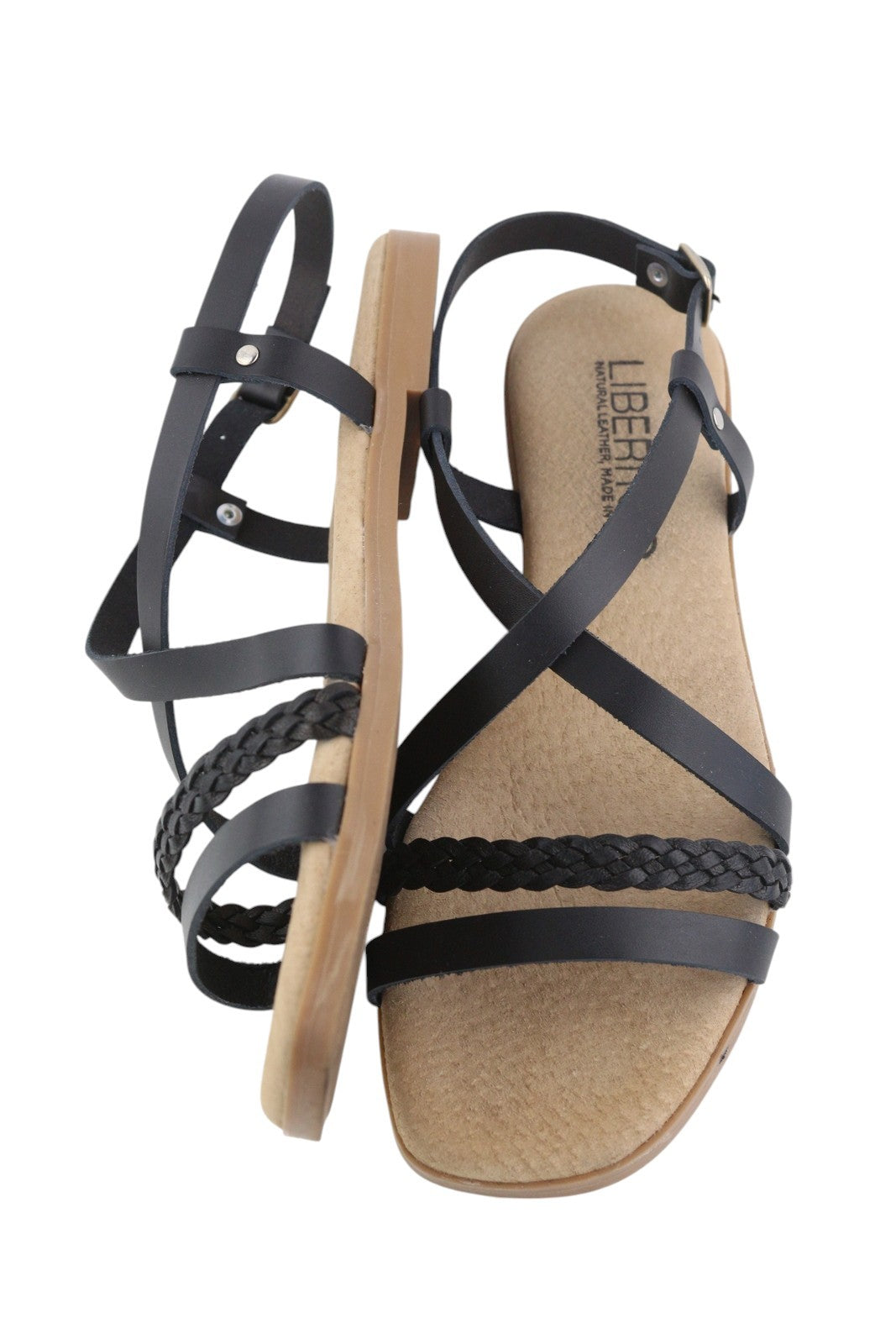 LIBERITAE moteriškos basutės, 38 dydžio, juodos, odinės, sagtimi užsegamos, atviromis nosimis, laisvalaikio stiliaus, su logotipu. 