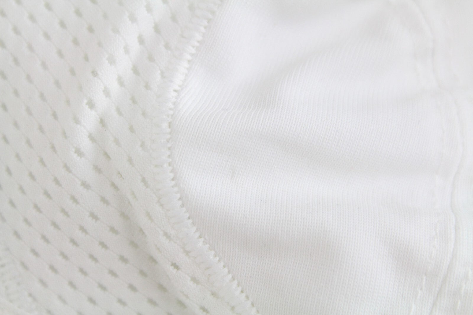 SHOCK ABSORBER White Run Bra UK32A Adjustable Straps Support Stretch Sports