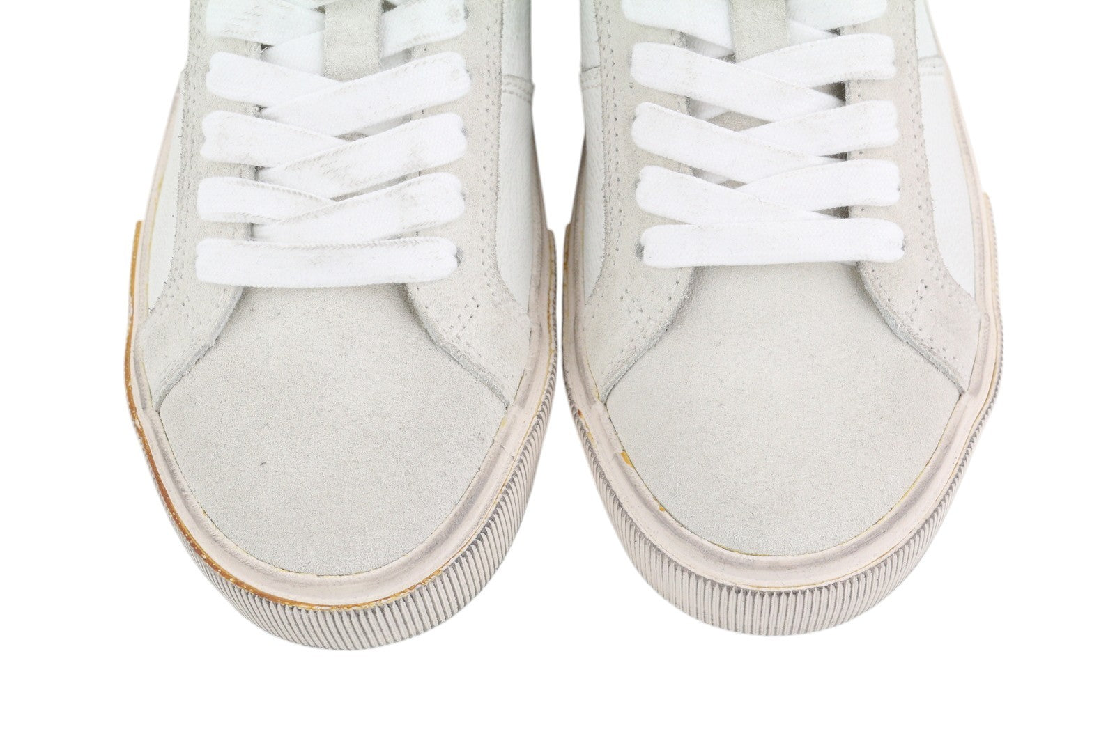 DIESEL S-Mydori Lc W moteriški sportbačiai, 36 dydžio, šviesios odos, migdolų spalvos, su gumelėmis. Rekomenduojama kaina – 160 €. 