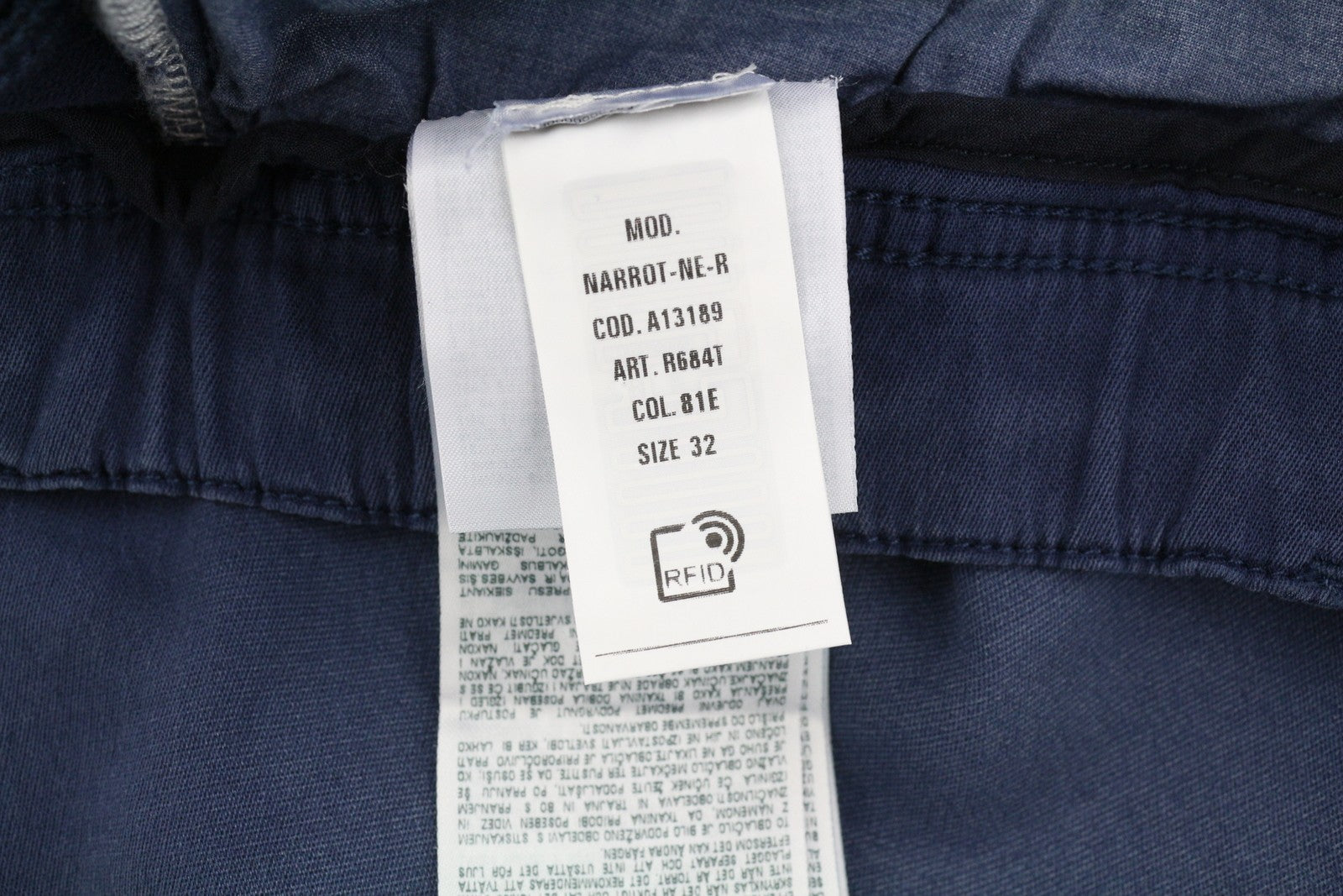 DIESEL Narrot-Ne-R R684T vyriški džinsai W32 Jogg Narrot raišteliu juosmens RRP 275 € 