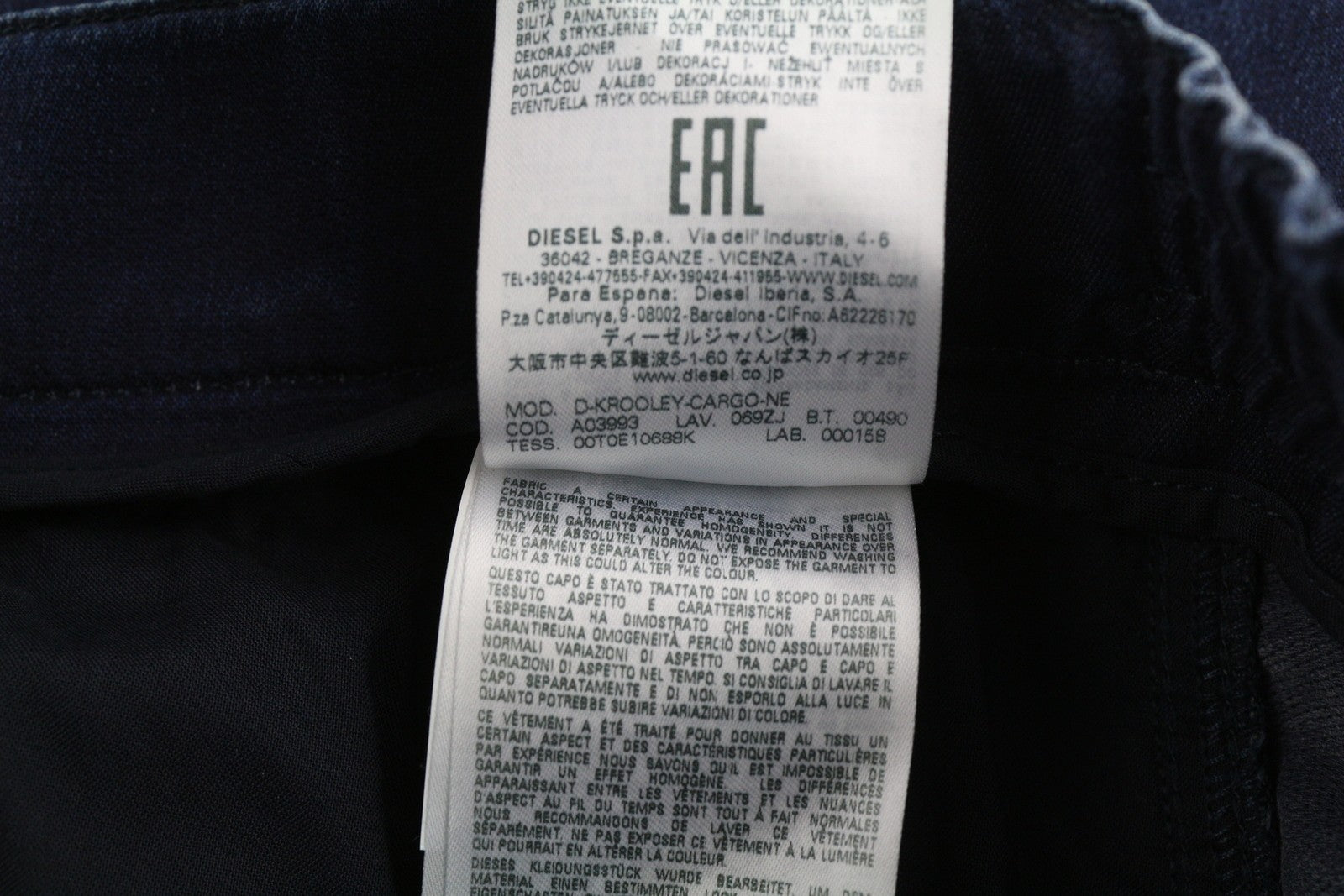 DIESEL D-Krooley-Cargo-Ne 069ZJ vyriški džinsai W32 su juosmeniu, siaurėjančiomis klešnėmis, rekomenduojama kaina – 295 €, mėlyni 