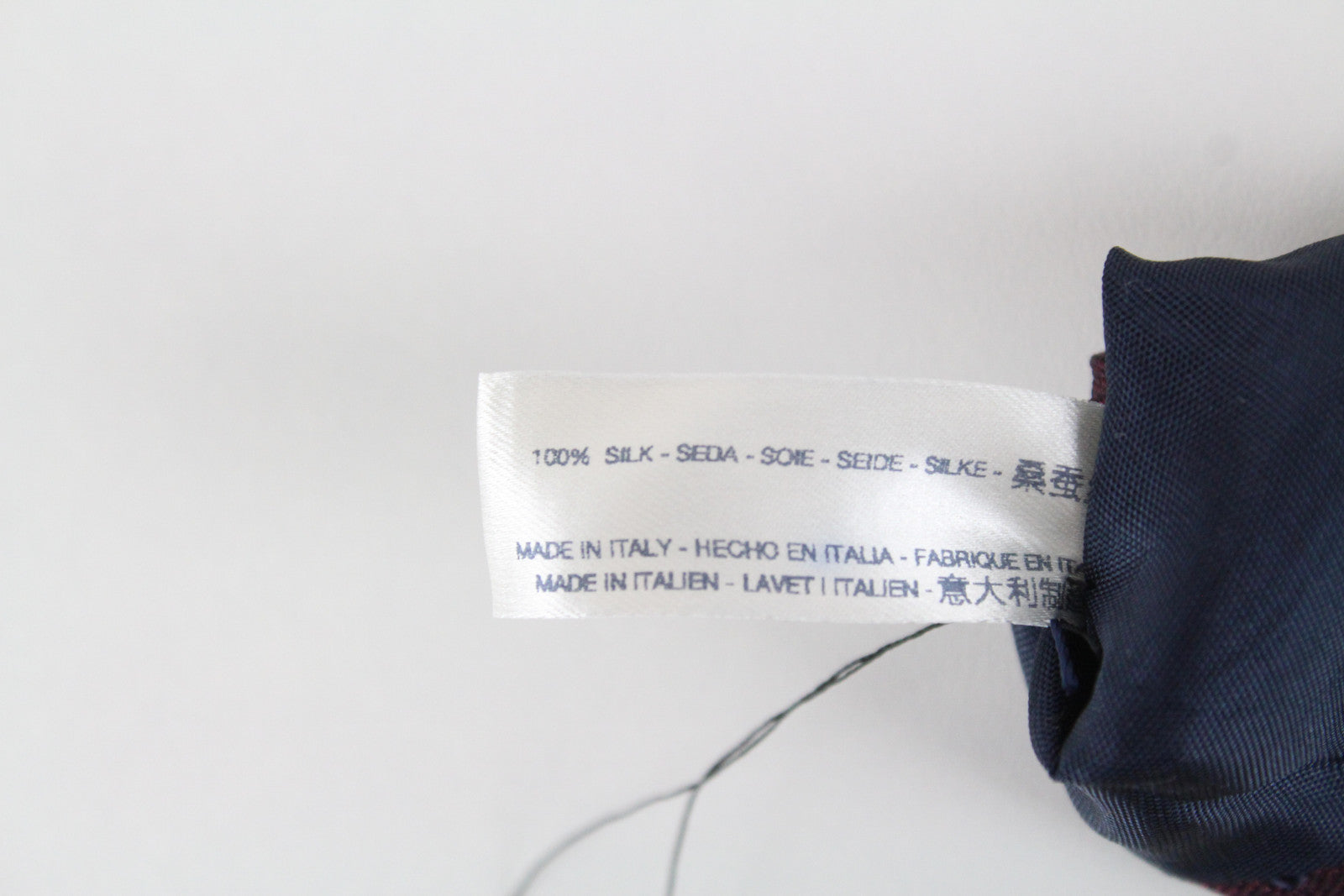 „SUITSUPPLY“ vyriškas violetinis šilkinis kaklaraištis, 150 x 8 cm, taškuotas oficialus aksesuaras smailiais galais 