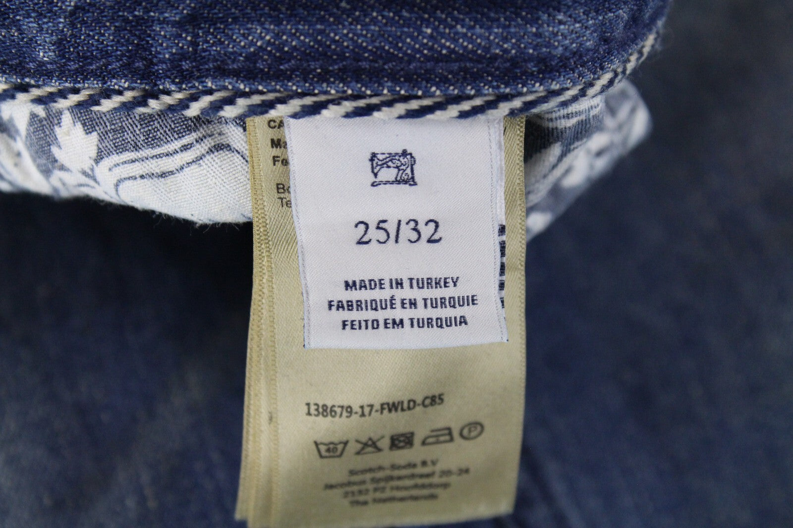 SCOTCH &amp; SODA moteriški džinsai W25/L32 Boyfriend lininiai, su dirbtiniais dėmėmis 