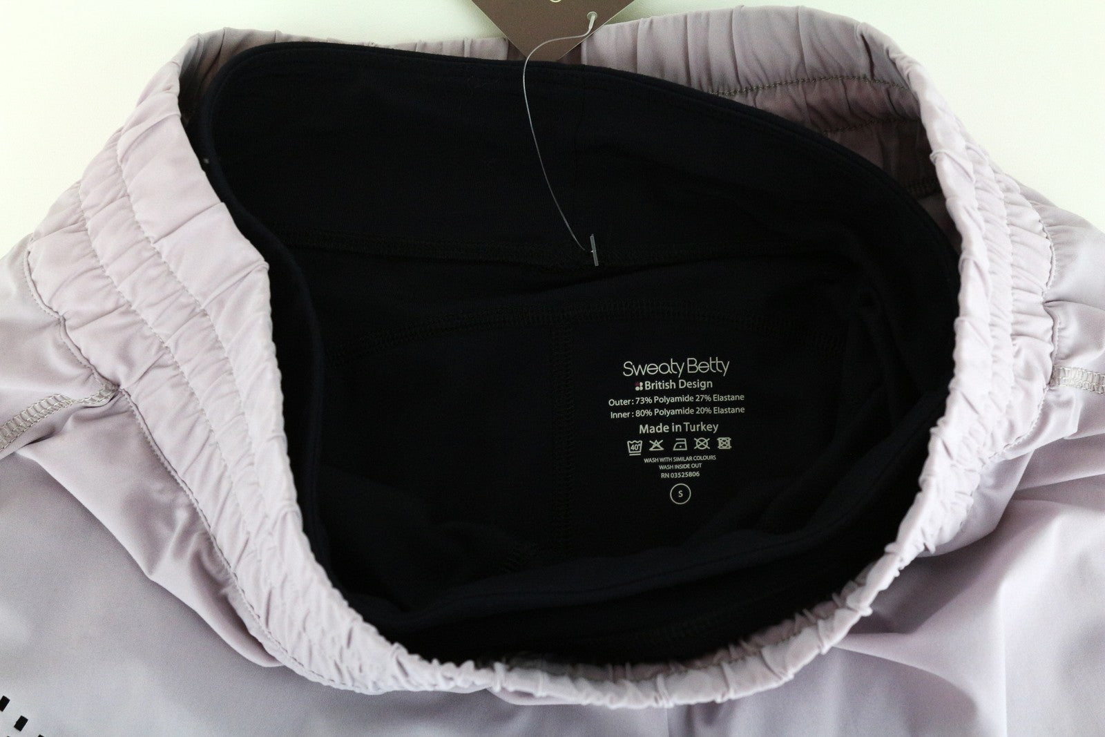 SWEATY BETTY S Aerial 2in1 violetiniai sportiniai šortai moterims, tamprūs, daugiasluoksniai 