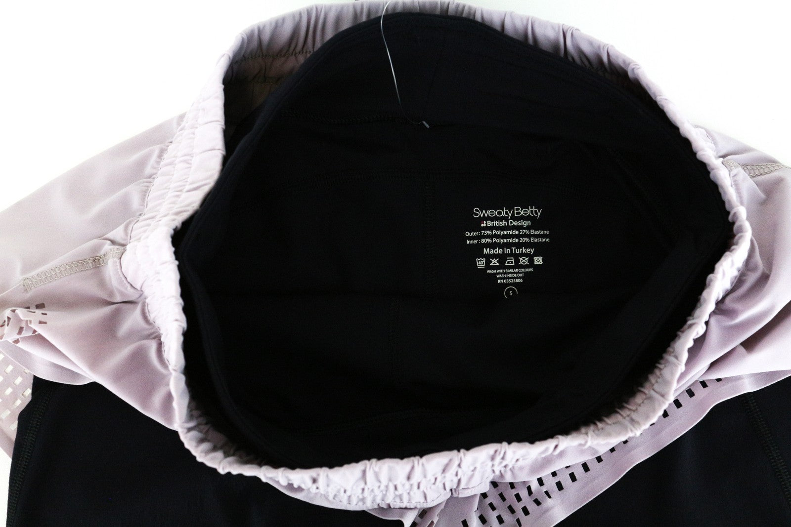 SWEATY BETTY moteriški violetiniai sportiniai šortai su „Aerial 2in1“ tampriu sluoksniuotu dizainu 