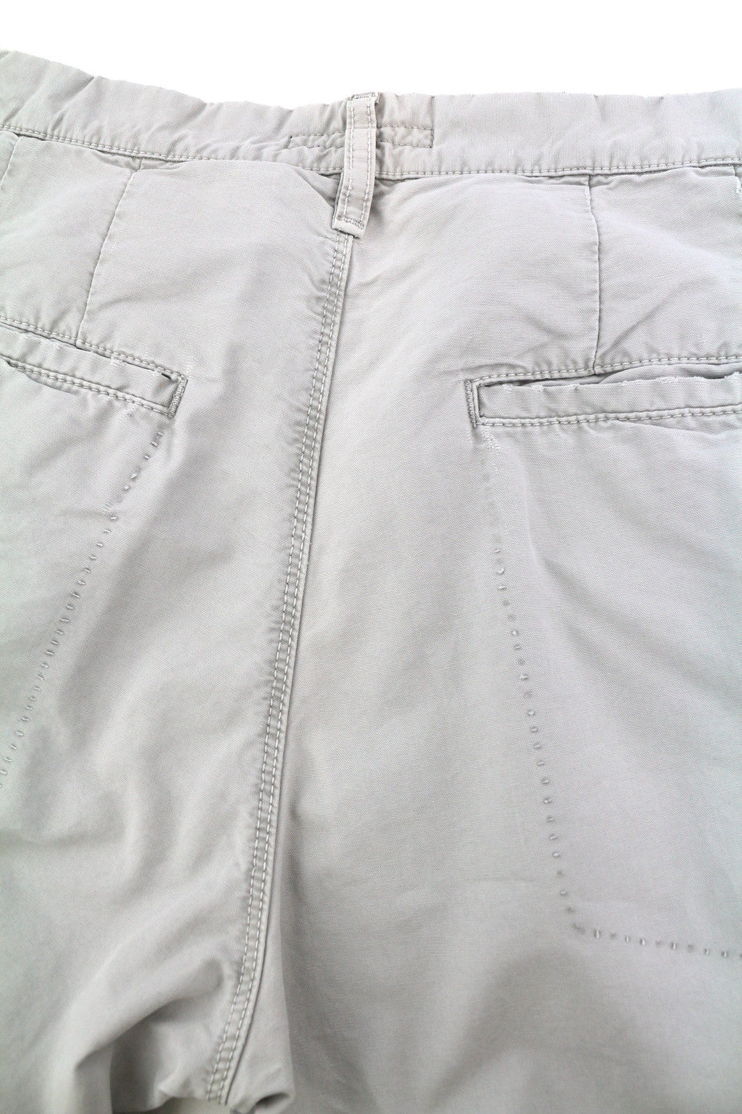 NUDIE JEANS chaki spalvos įprastos vyriškos kelnės W32/L34 organinės medvilnės „Moon Dust“ chino spalvos 