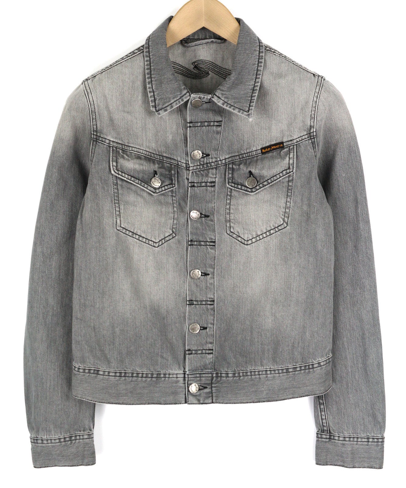 NUDIE Conny vyriška striukė S su saulės balinta juoda sagomis užsegama apykakle, medvilninė, skalbta 