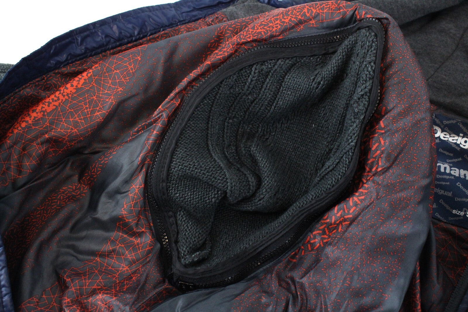 DESIGUAL Arthur vyriška pilka tamsiai mėlyna striukė su gobtuvu S su medvilnės mišinio šiltais viršutiniais drabužiais 