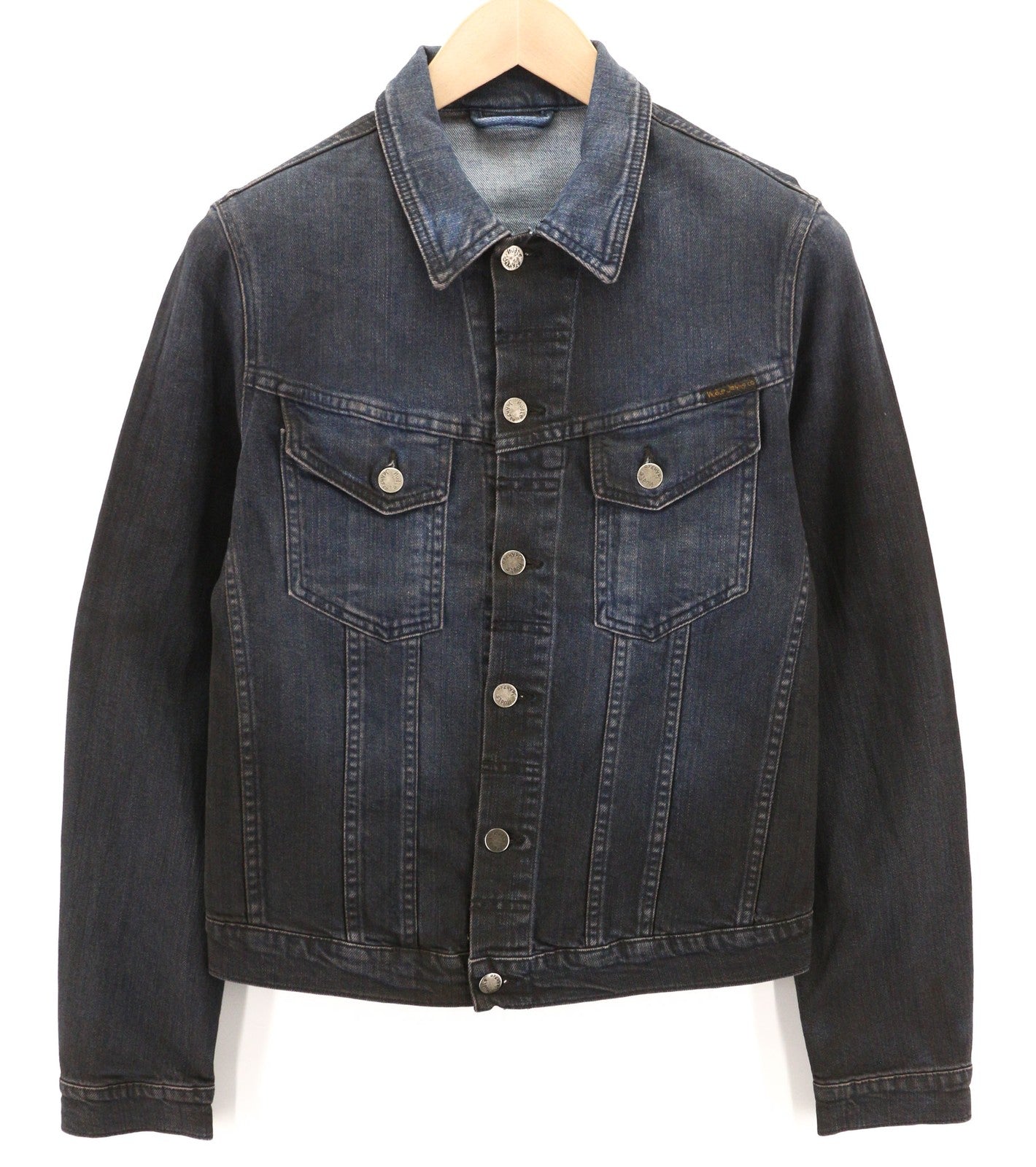 NUDIE JEANS Perry vyriška striukė S, džinsinio audinio, juodos spalvos su mėlynais mygtukais ir skalbtais logotipais 