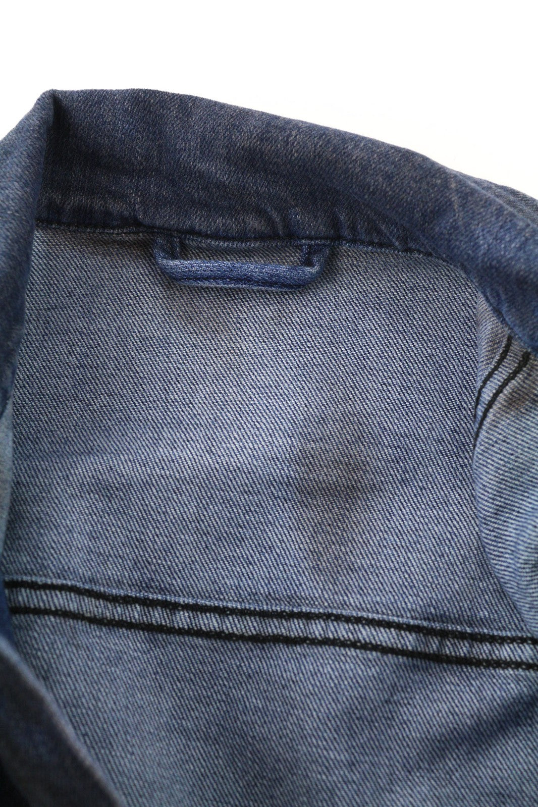 NUDIE JEANS Perry vyriška striukė S, džinsinio audinio, juodos spalvos su mėlynais mygtukais ir skalbtais logotipais 