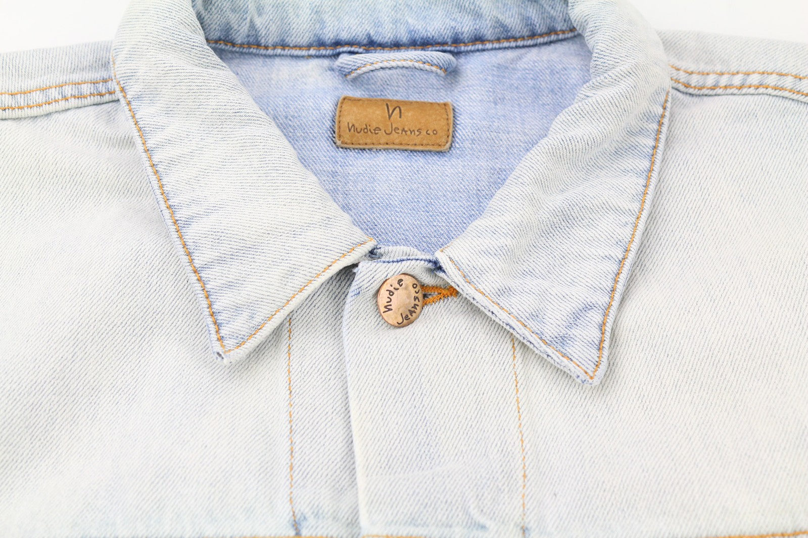 NUDIE JEANS Ronny vyriška striukė L dydžio, džinsinė, traški vandenyno spalvos, su sagomis ir platėjančia kaklo dalimi 