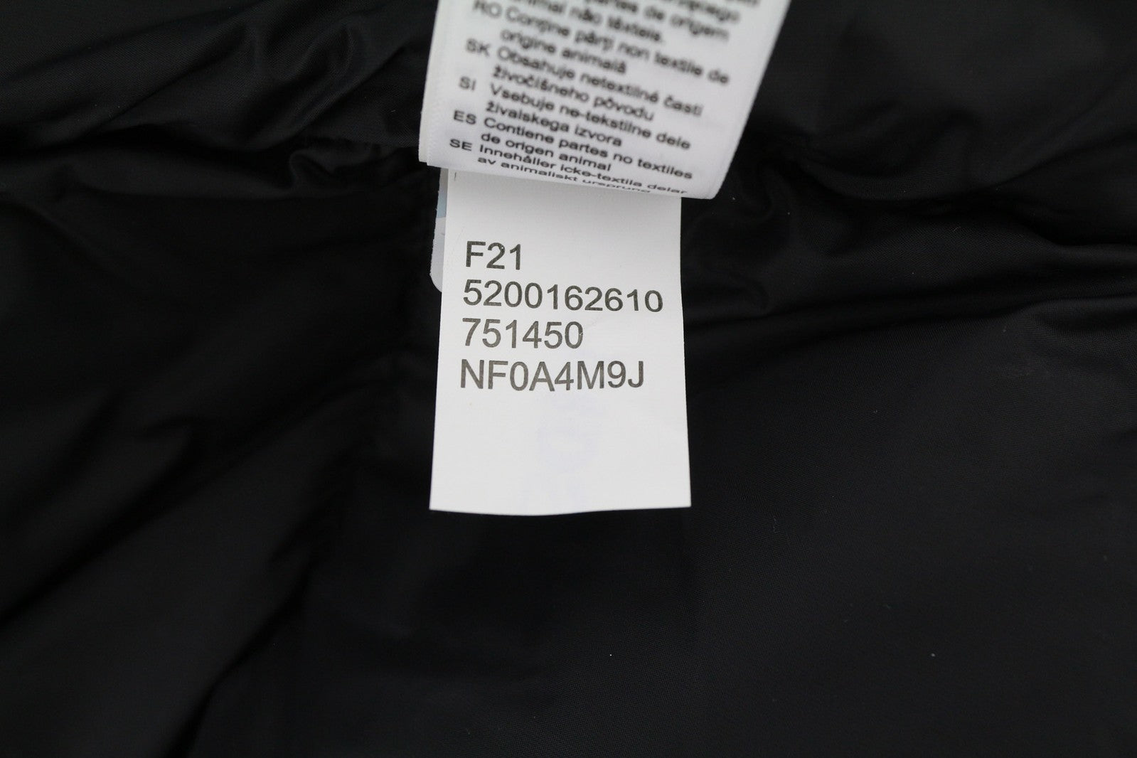 „THE NORTH FACE Diablo“ pūkinė vyriška striukė XL, juoda, 700 pūkų, izoliuota, dygsniuota, pūkuota