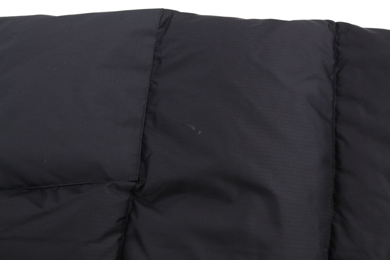 „THE NORTH FACE Diablo“ pūkinė vyriška striukė XL, juoda, 700 pūkų, izoliuota, dygsniuota, pūkuota