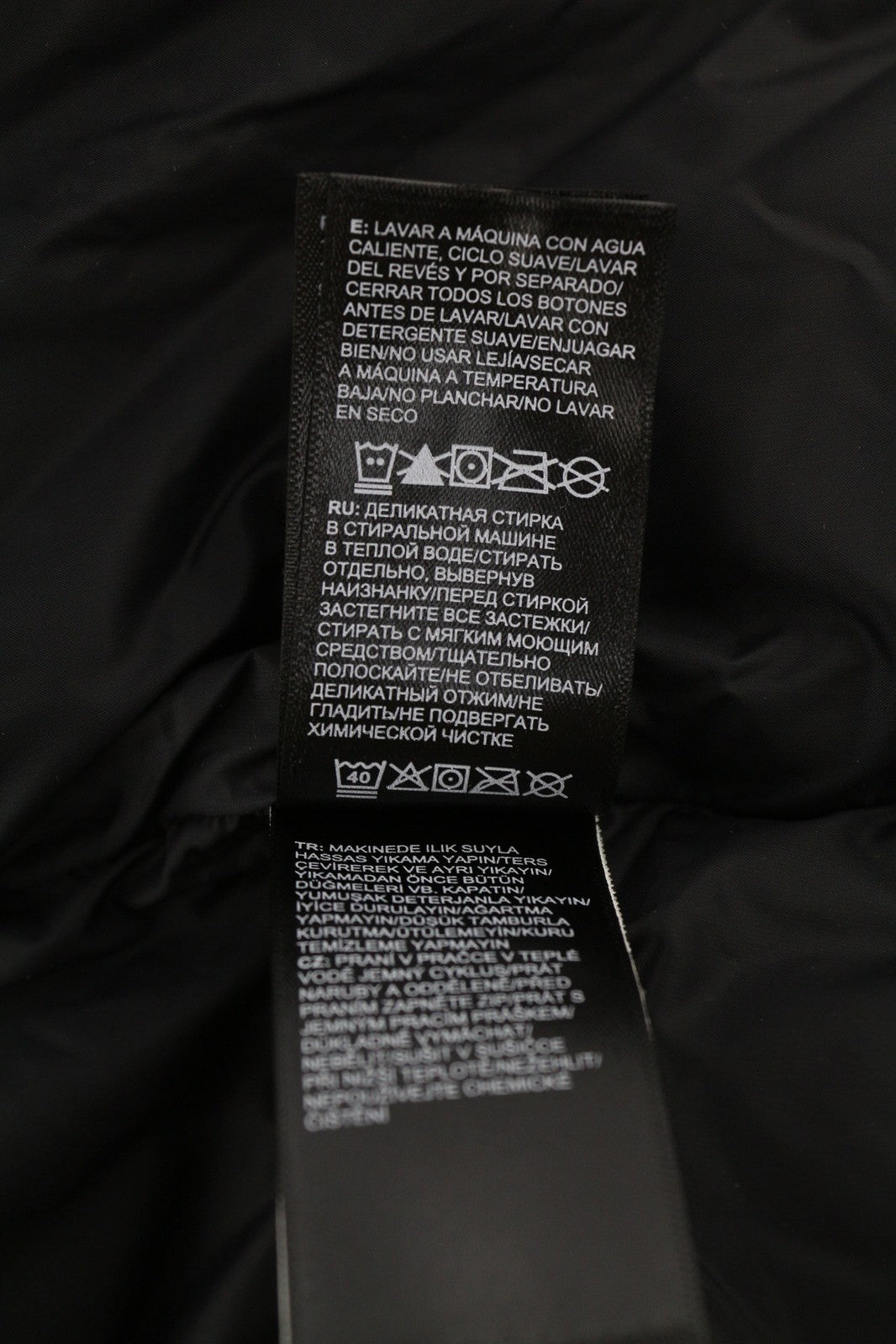 „THE NORTH FACE Diablo“ pūkinė vyriška striukė XL, juoda, 700 pūkų, izoliuota, dygsniuota, pūkuota