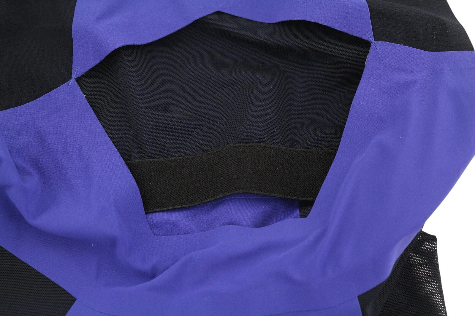 Prakaituotas BETTY Devant šokių triko moterims M dydžio tamprus kombinezonas su iškirpte tinklelio 