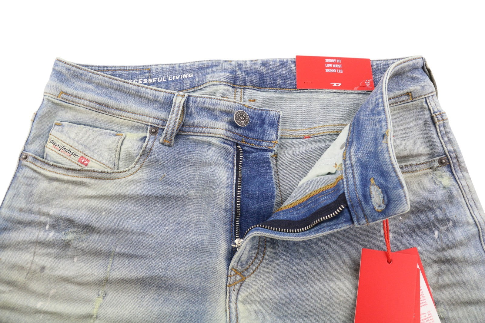 DIESEL 1979 Sleenker 09F08 vyriški džinsai W32/L32 žemo juosmens, aptempti, mėlyni, rekomenduojama kaina – 295 € 