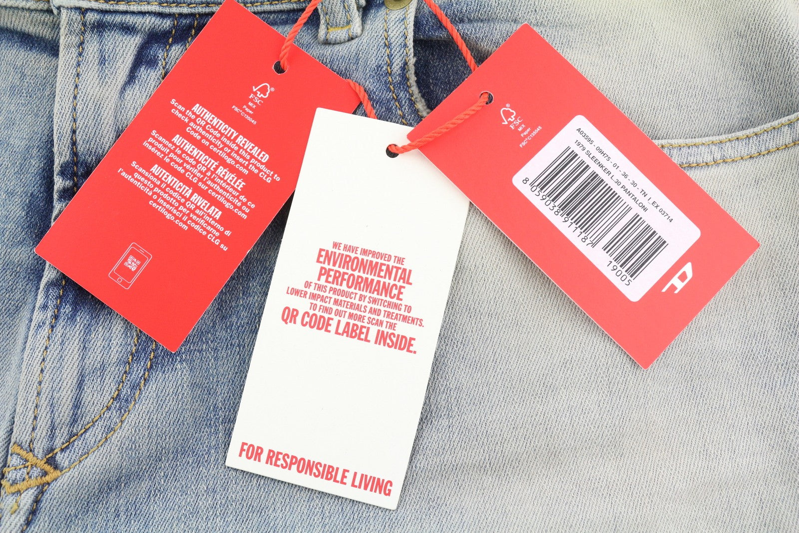 DIESEL 1979 Sleenker 09H75 vyriški džinsai W36/L30 žemo juosmens aptempti, mėlyni, rekomenduojama kaina 295 € 