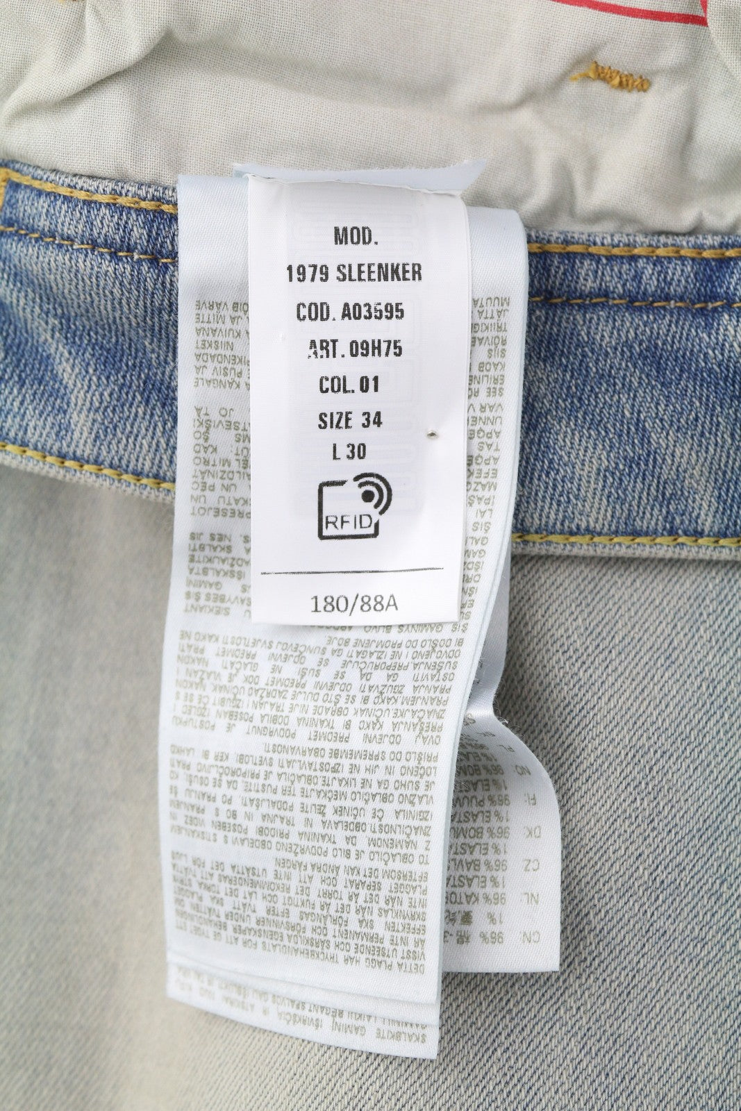 DIESEL 1979 Sleenker 09H75 vyriški džinsai W34/L30 žemo juosmens aptempti, mėlyni, rekomenduojama kaina 295 € 