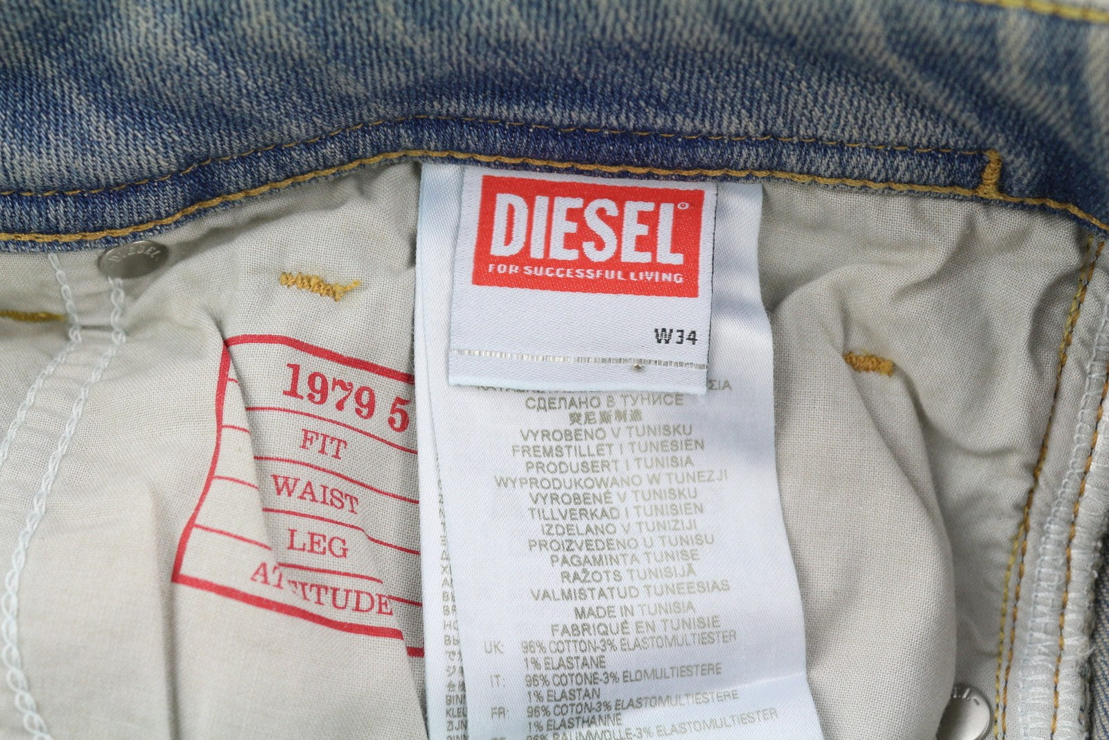 DIESEL 1979 Sleenker 09H75 vyriški džinsai W34/L30 žemo juosmens aptempti, mėlyni, rekomenduojama kaina 295 € 