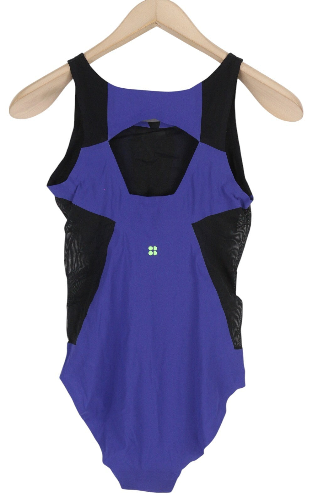 Prakaituotas BETTY Devant šokių triko moterims XS dydžio kombinezonas su aukšta tempimo dalimi ir iškirpte nugaroje. 