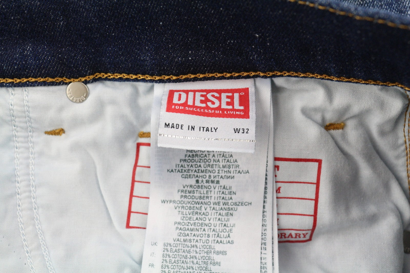 DIESEL 2019 D-Strukt 09G89 vyriški džinsai W32/L30 Slim Fit, skalbtos mėlynos spalvos, plėšyti, RRP 325 € 