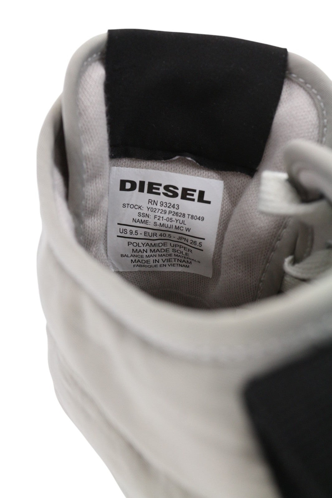 DIESEL S-Muji moteriški sportbačiai, šviesiai pilki, suvarstyti, aukšti bateliai, EU40.5, rekomenduojama kaina – 160 € 