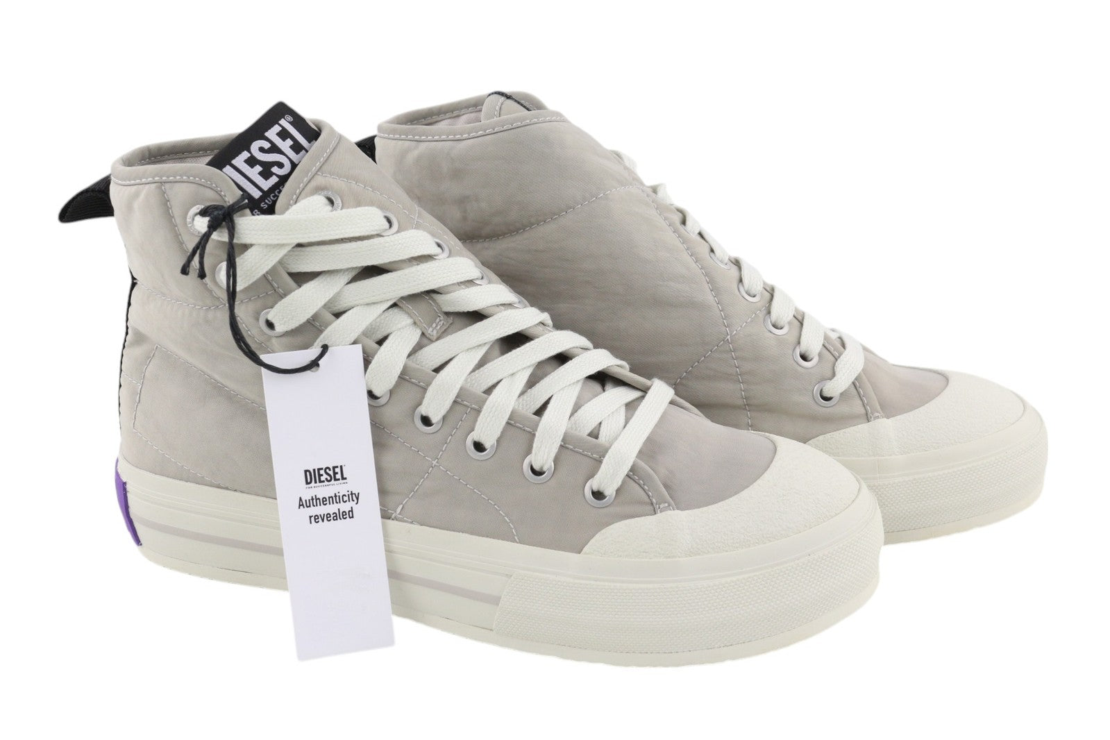 DIESEL S-Muji moteriški sportbačiai, šviesiai pilki, suvarstyti, aukšti bateliai, EU40.5, rekomenduojama kaina – 160 € 