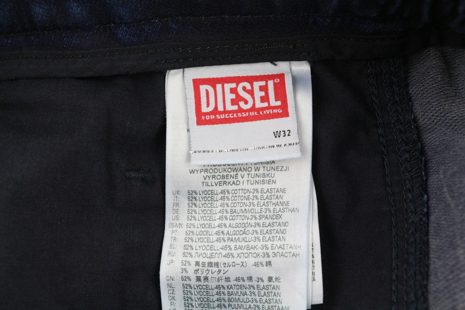 DIESEL D-Krooley-Cargo-Ne 069ZJ vyriški džinsai W32 su juosmeniu, siaurėjantys, mėlyni, rekomenduojama kaina – 295 € 