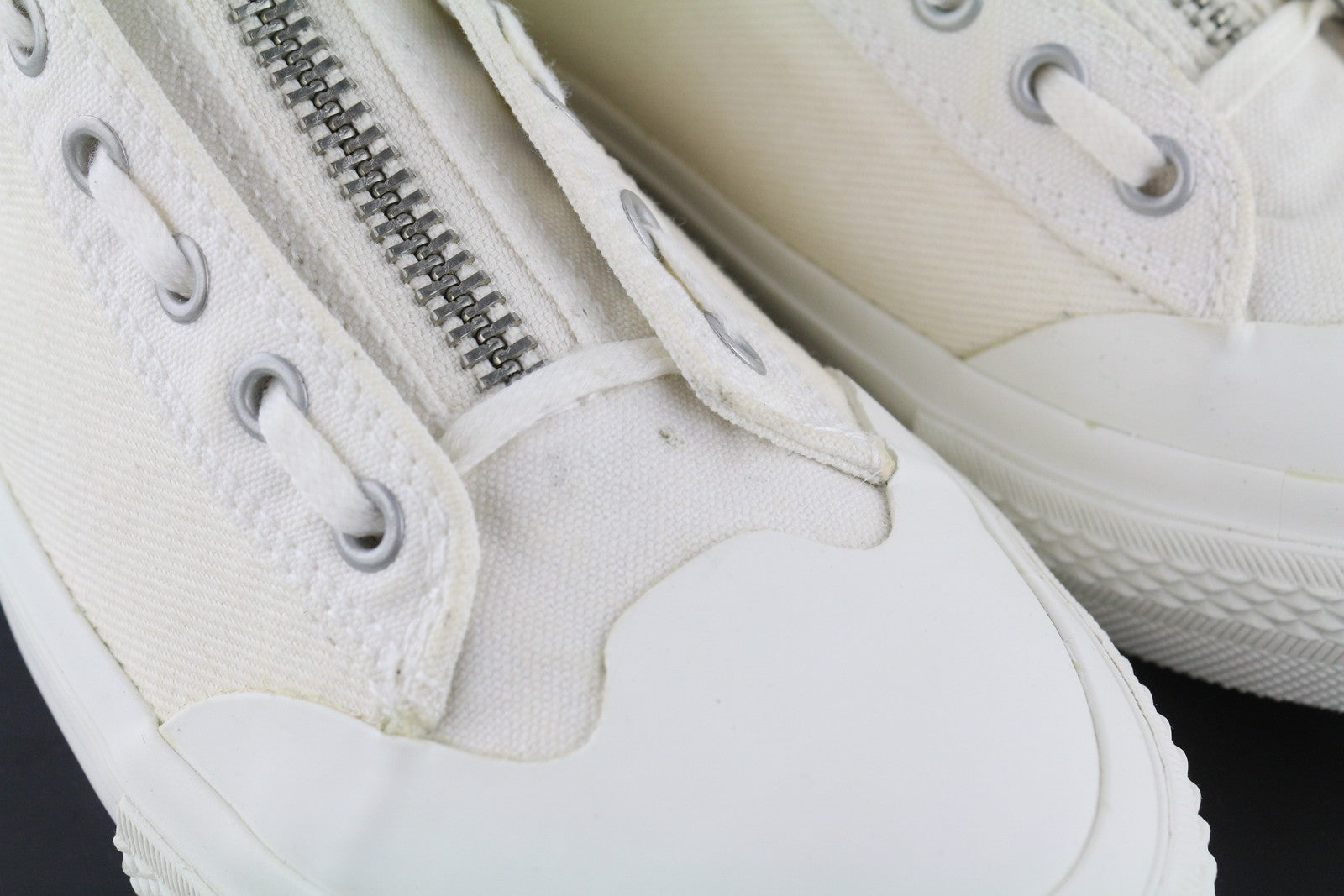 DIESEL S-Astico moteriški sportbačiai, EU39, balti, aukštakulniai, su raišteliais, rekomenduojama kaina – 180 €