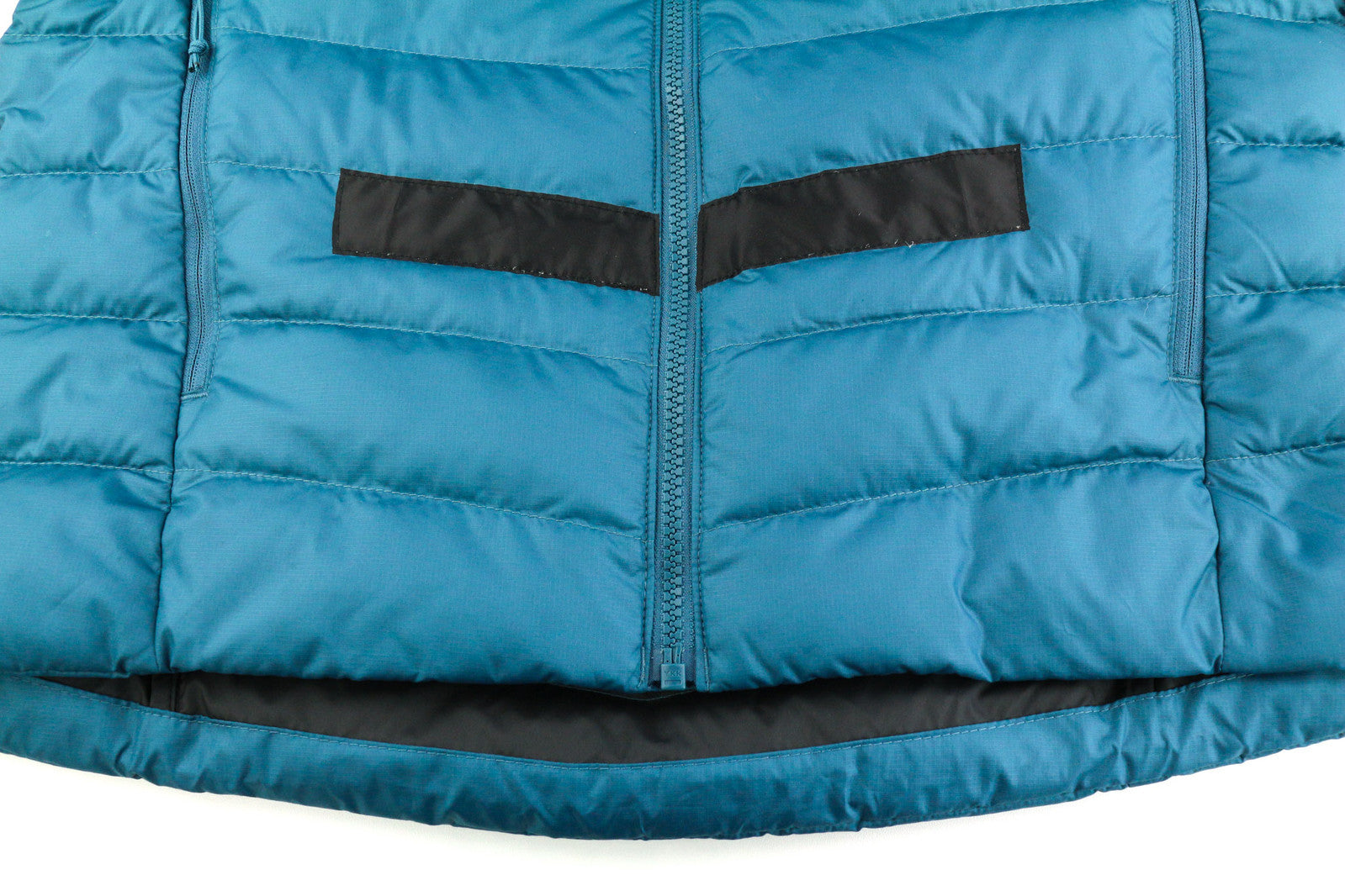 THE NORTH FACE Hometown vyriška striukė M 550 su pūkuotu gobtuvu ir logotipu 