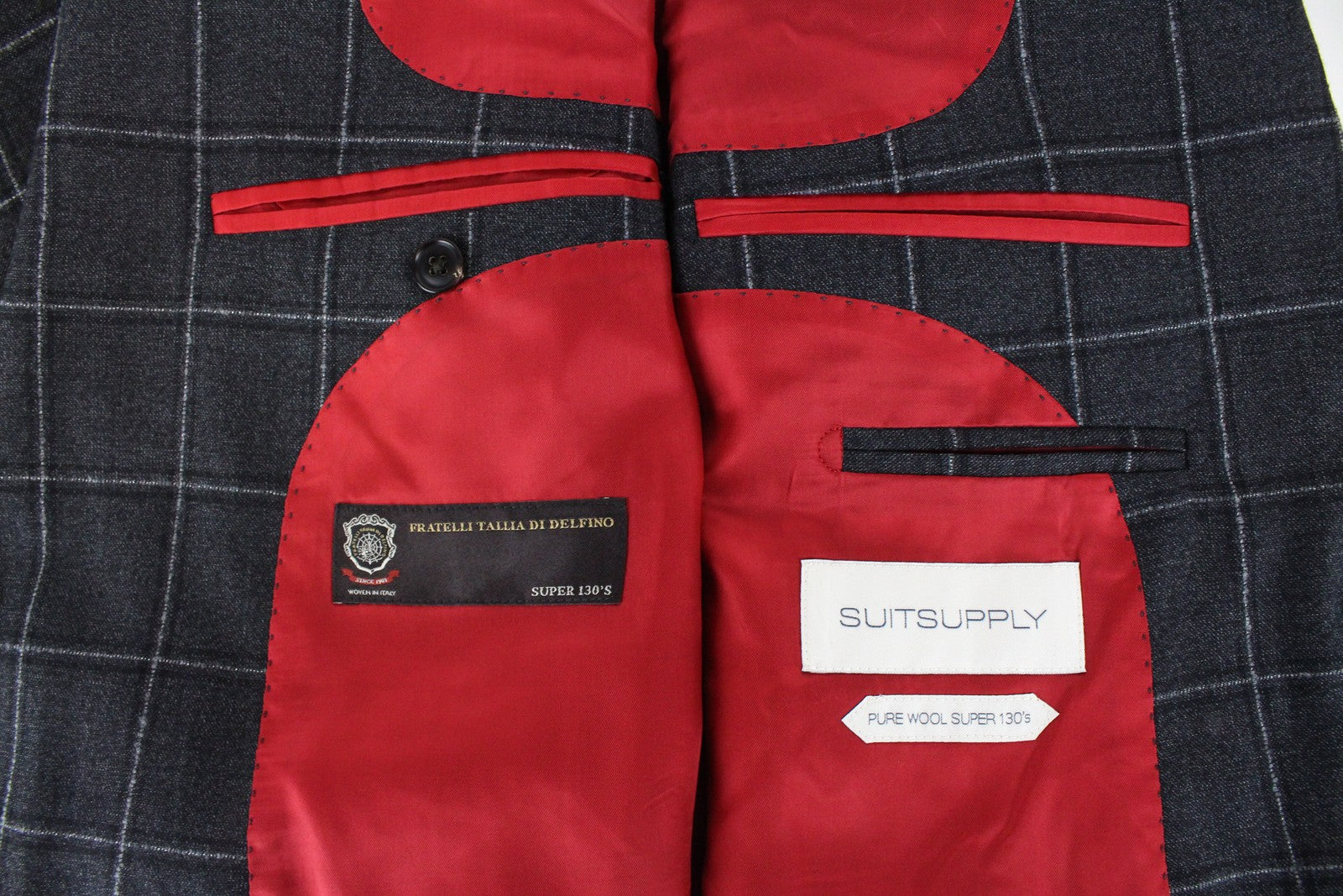 SUITSUPPLY Sienna vyriškas švarkas UK40R, vieneilis, vilnonis, tamsiai pilkas, languotas 