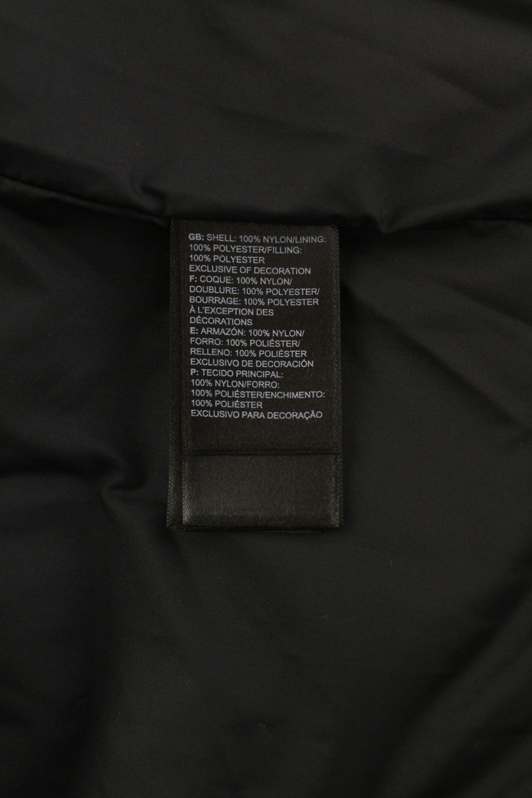 „The North Face Himalayan Parka“ vyriška striukė, tamsi, su pilnu užtrauktuku, dygsniuota. 