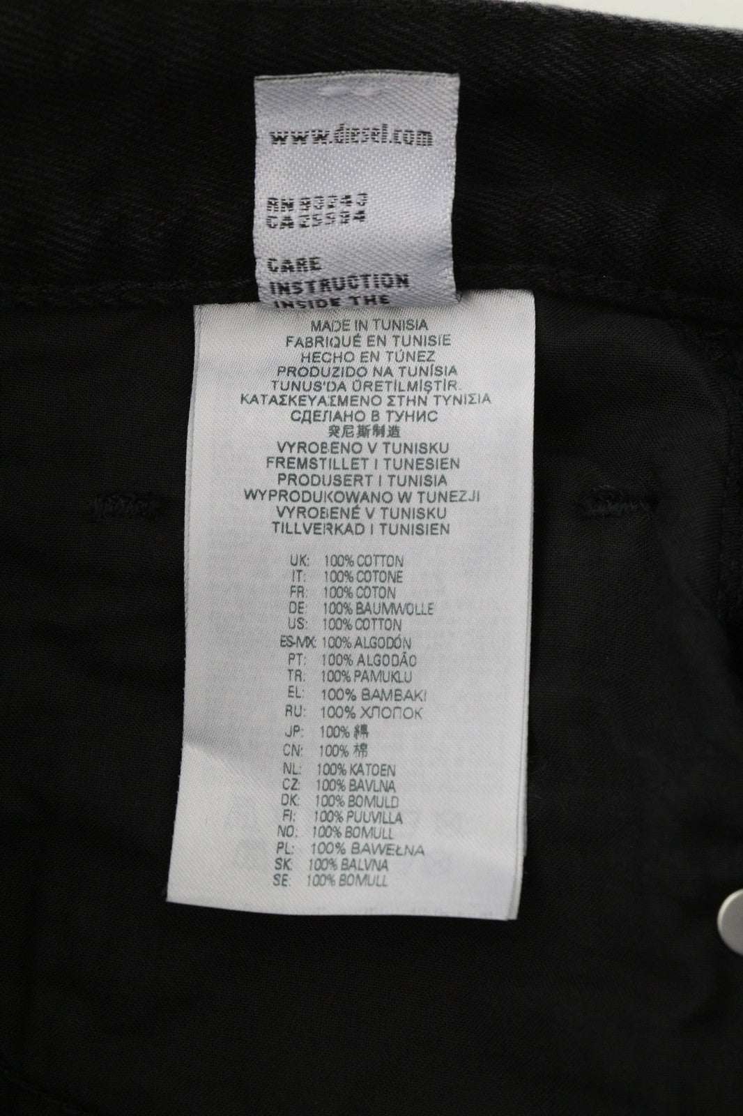 DIESEL D-Reggy 009RL moteriški džinsai, W28/L30, įprasto juosmens, tiesūs, juodi, rekomenduojama kaina – 150 € 