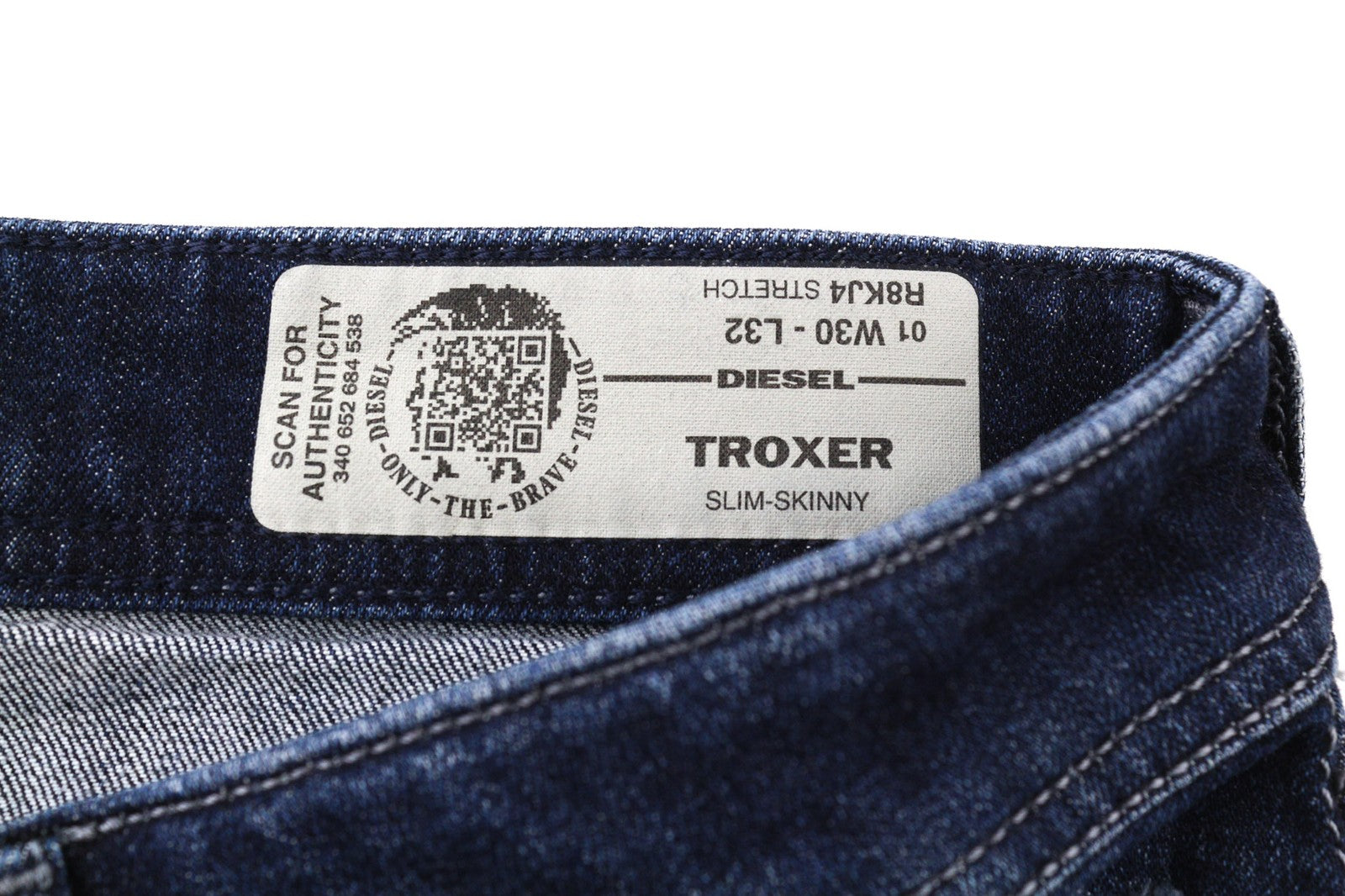 DIESEL Troxer R8KJ4 vyriški džinsai W30/L32 Slim Skinny, tamprūs, skalbti.