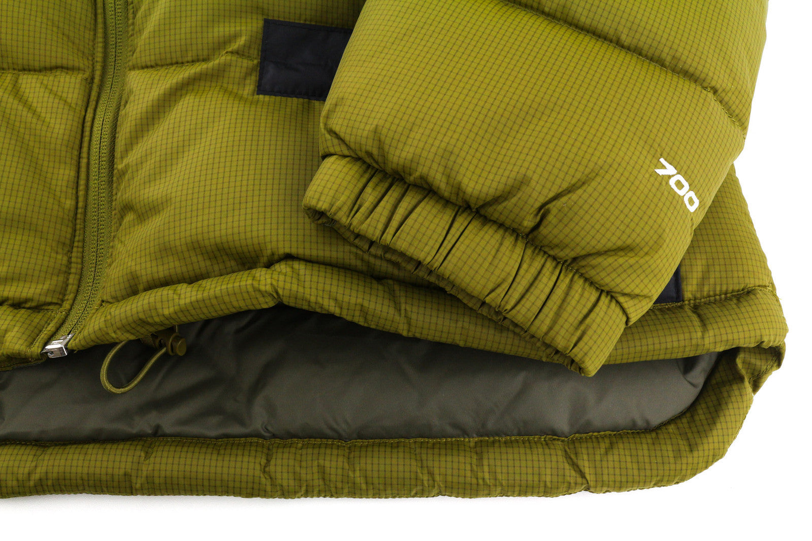 „THE NORTH FACE Diablo“ pūkinė vyriška striukė M 700 su izoliacija ir logotipu bei pūkuota danga. 