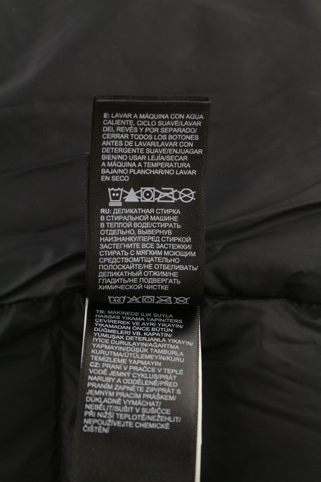 THE NORTH FACE Diablo pūkinė vyriška striukė S, juoda, 700 pūkų užpildyta dygsniuota striukė 