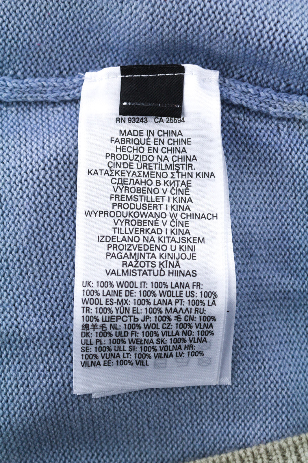 DIESEL M-Arika moteriškas megztinis L dydžio, šviesiai mėlynas, skalbtas, megztas vilnonis kardiganas, rekomenduojama mažmeninė kaina – 300 € 