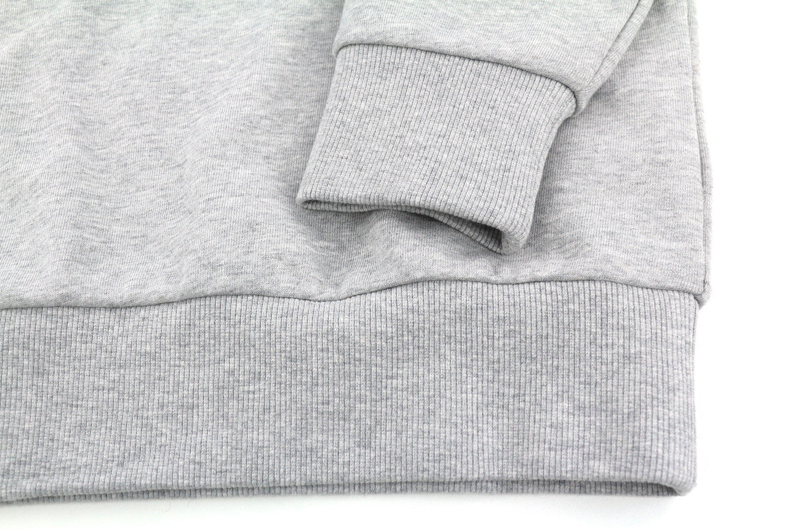 DIESEL S-Girk vyriškas džemperis su pilka apvalia kaklo iškirpte, melanžo logotipu, ilgomis rankovėmis. 