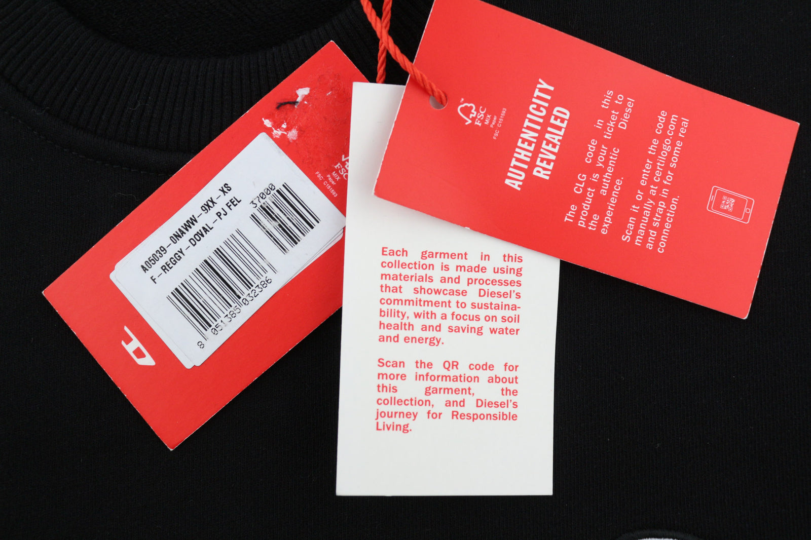 DIESEL F-Reggy-Doval moteriškas džemperis XS, juodas, megztinis su apvalia kaklo iškirpte, rekomenduojama kaina – 135 € 