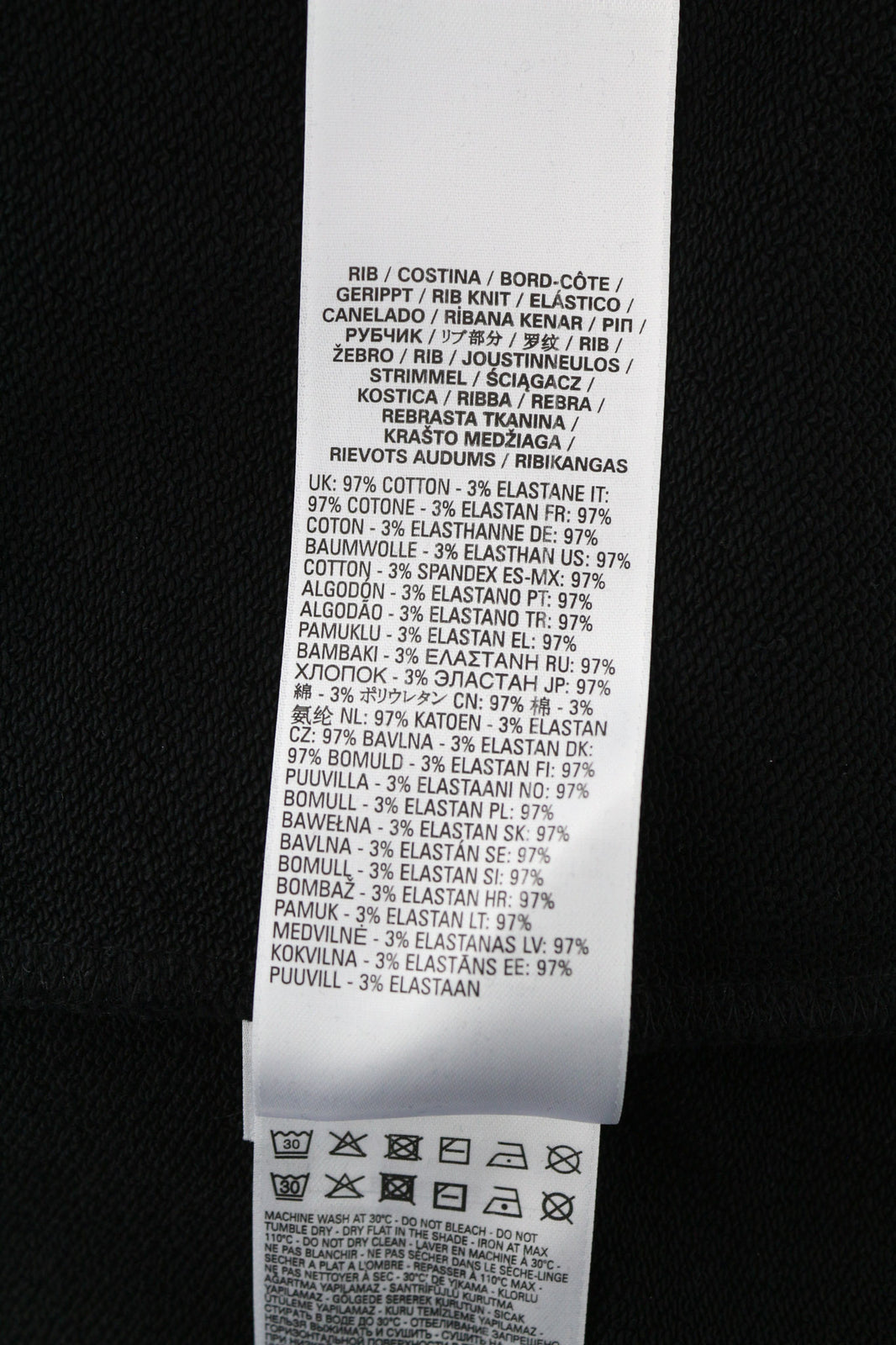 DIESEL S-Ginn-Hood-E6 unisex džemperis su gobtuvu S dydžio, juodas, megztinis priekyje, logotipo dirželiais, rekomenduojama kaina – 175 € 