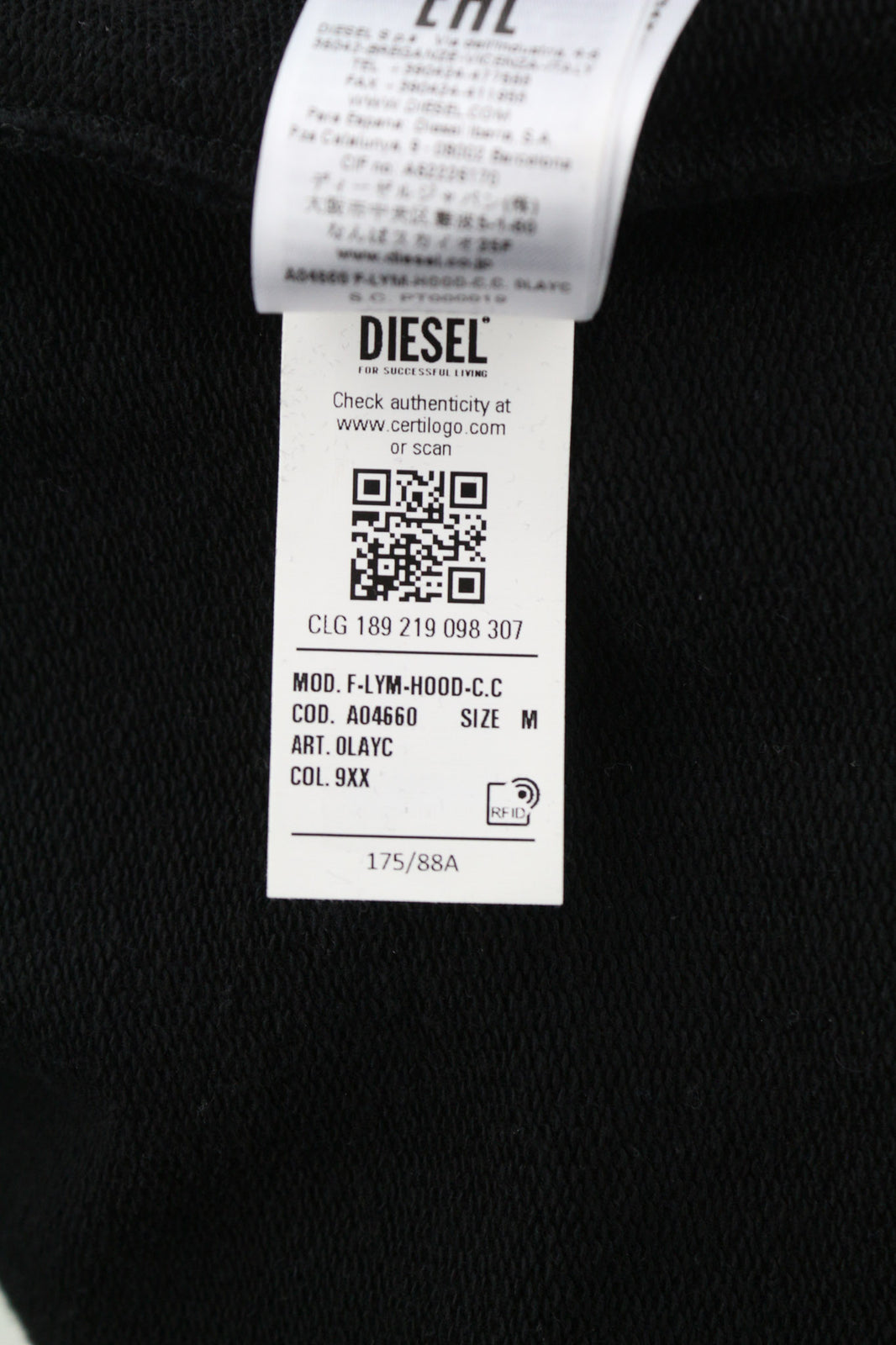 DIESEL F-Lym-Hood moteriškas džemperis su gobtuvu M, juodas, megztinis priekyje, logotipo dirželiai, rekomenduojama kaina – 160 € 