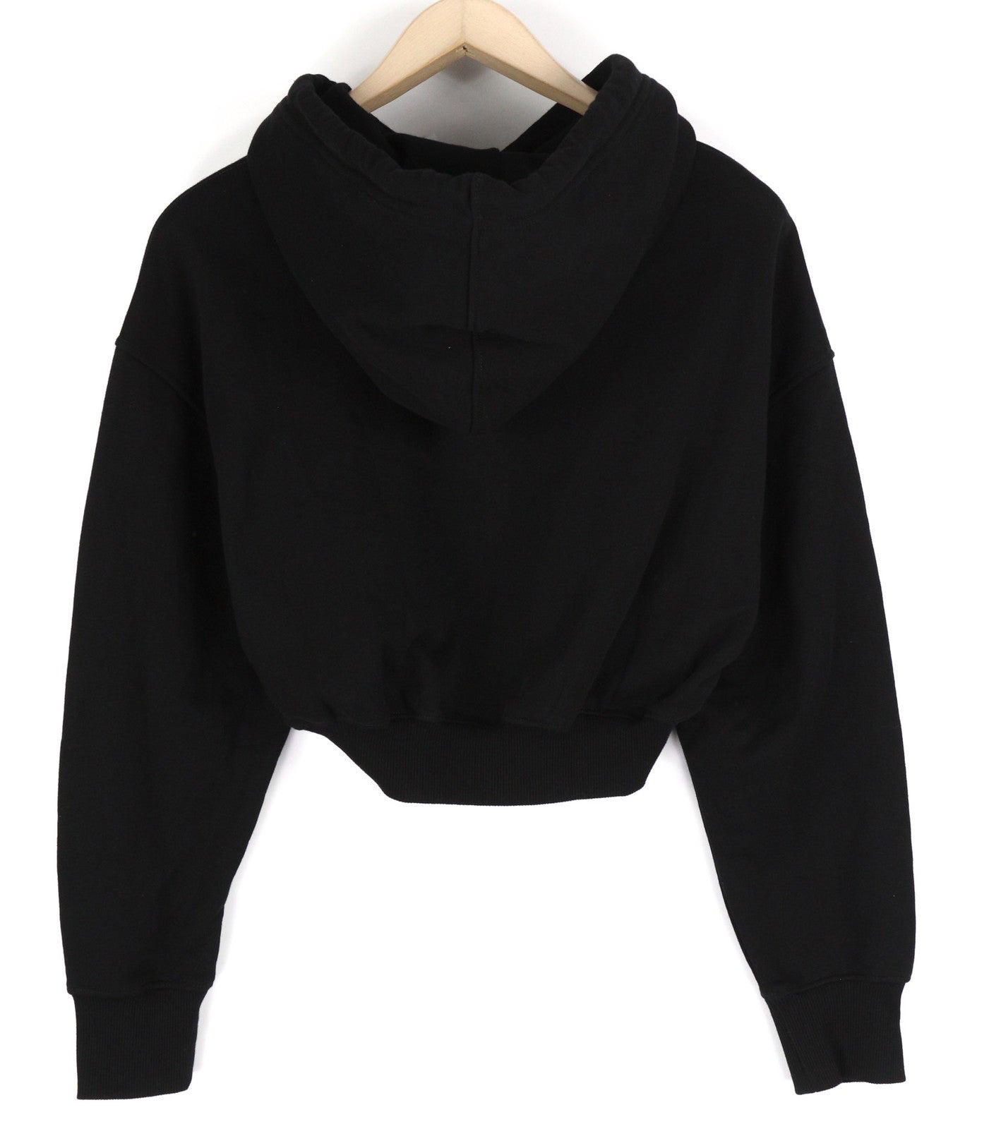 DIESEL F-Kral-B1 moteriškas džemperis su gobtuvu S, juodas, trumpintas priekis, ilgomis rankovėmis, rekomenduojama kaina – 180 € 