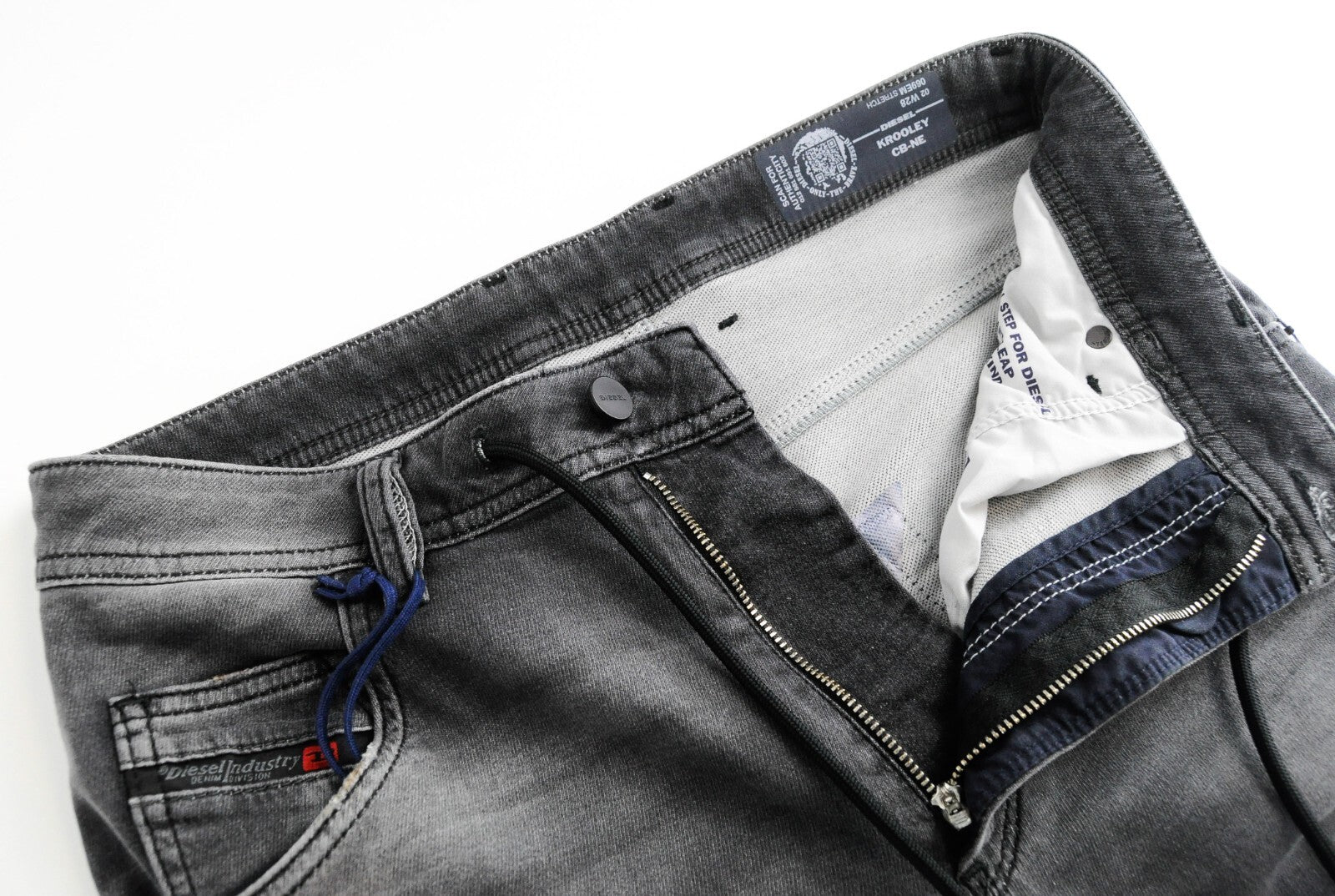 DIESEL Krooley CB-NE 069EM vyriški džinsai W28 Jogg Sweat pilki, ploni, plėšyti* 