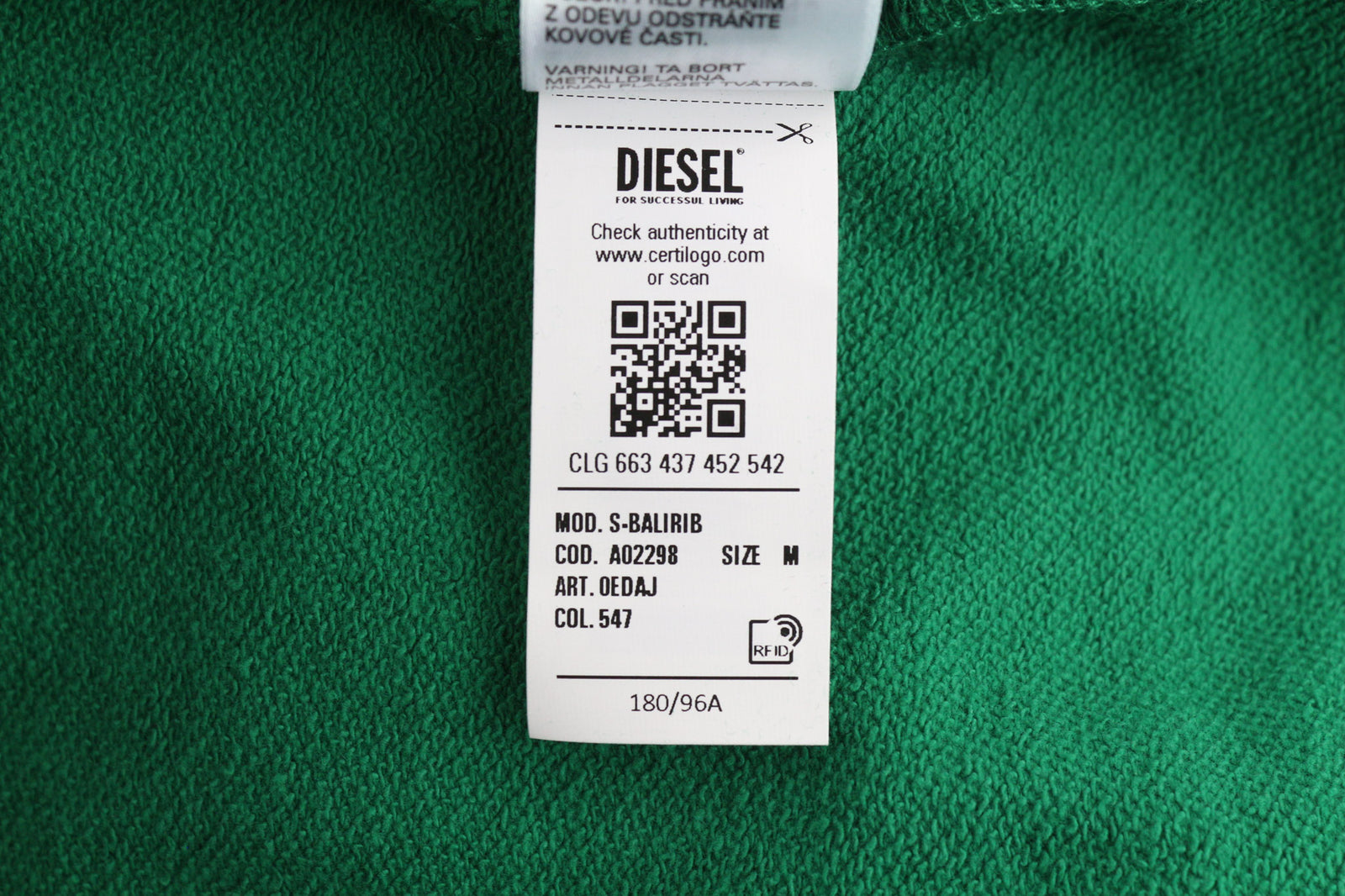 DIESEL S-Balirib unisex džemperis su gobtuvu M, žalias, megztinis su kengūros kišene, rekomenduojama kaina – 175 €
