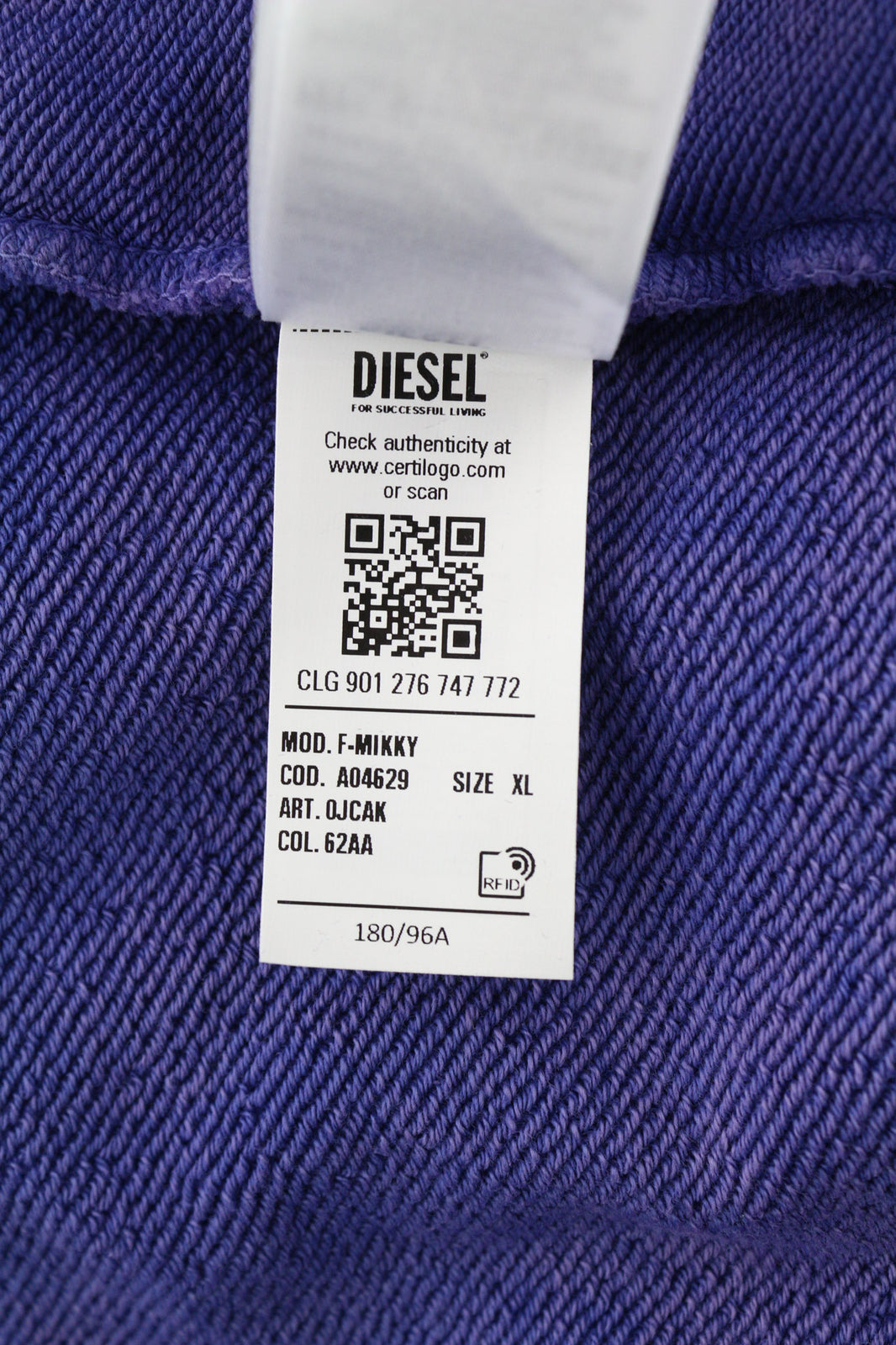 DIESEL F-Mikky moteriškas džemperis su gobtuvu, XL dydžio, mėlynas, skalbtas, asimetrinis gobtuvas su kišene. Rekomenduojama kaina – 195 €. 