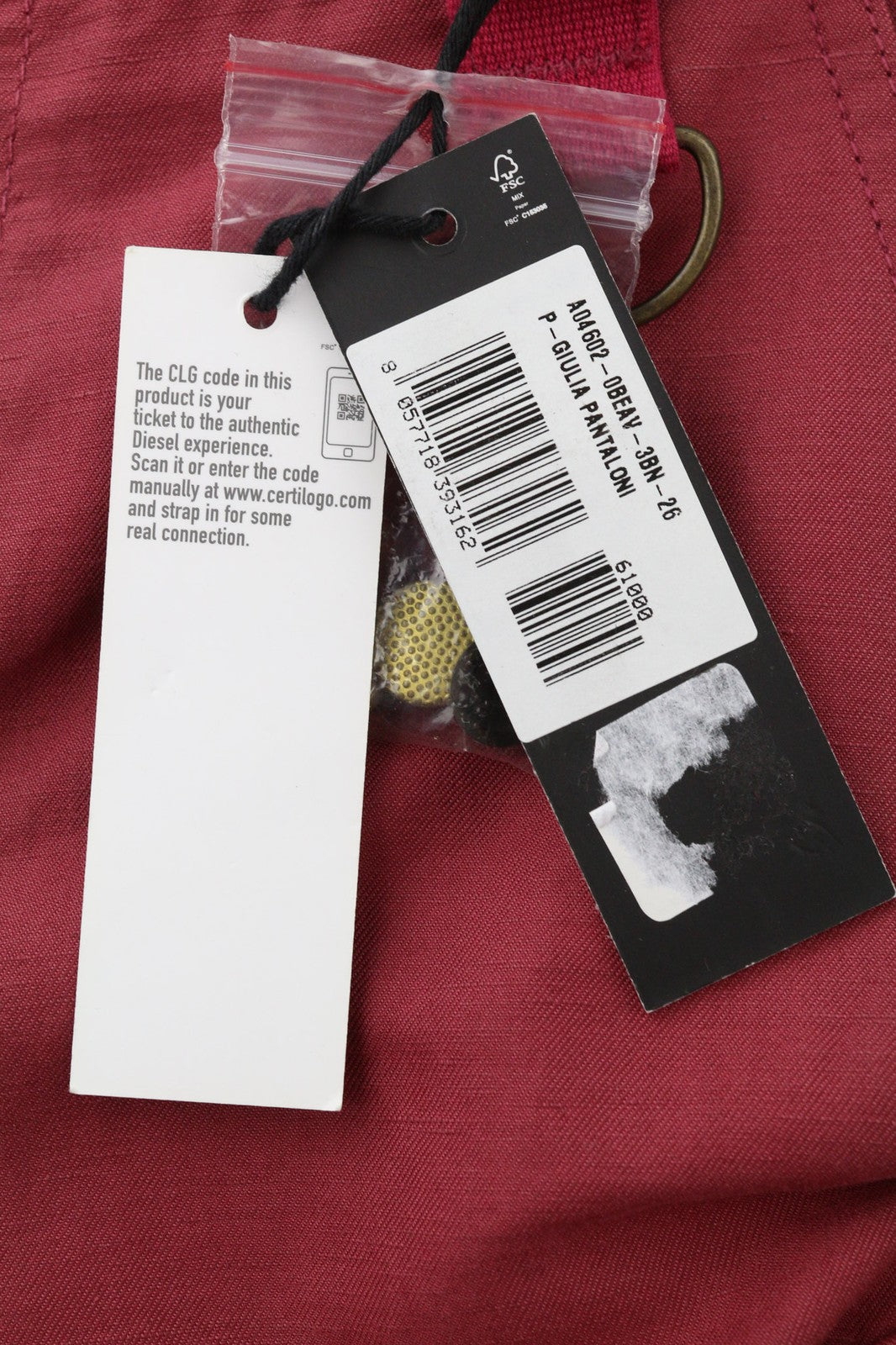 DIESEL P-Giulia moteriškos kelnės W26 Cargo laisvos bordo spalvos lininio audinio mišinio, rekomenduojama kaina – 300 € 