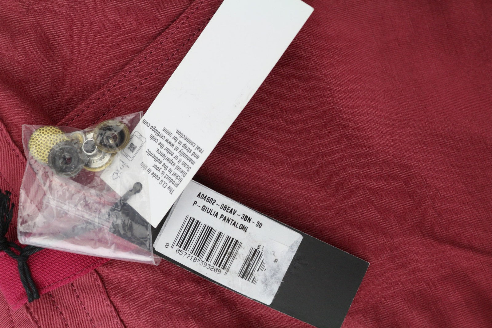 DIESEL P-Giulia moteriškos kelnės W30 Cargo laisvos bordo spalvos lininio audinio mišinio, rekomenduojama kaina – 300 € 