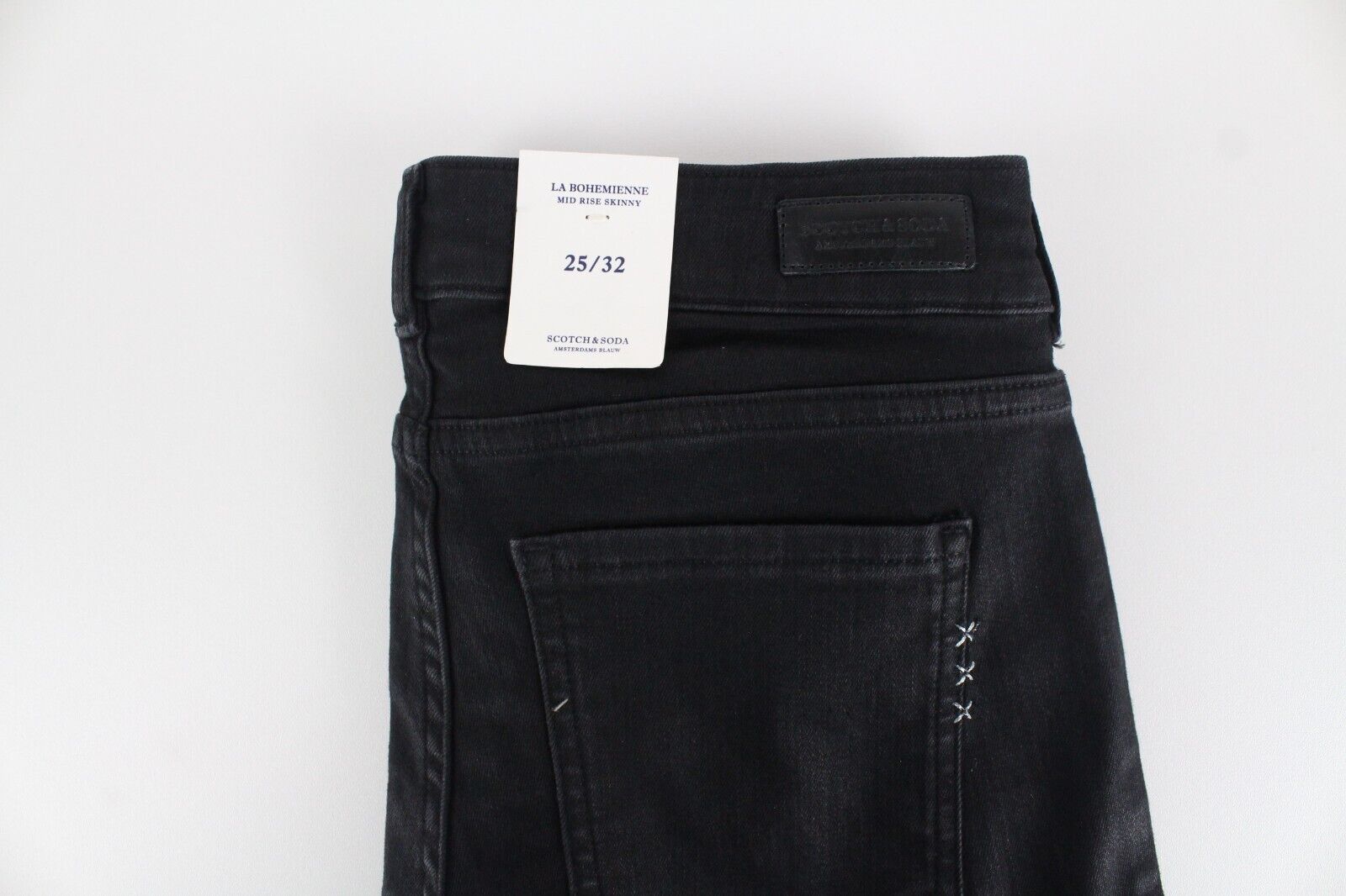 SCOTCH &amp; SODA moteriški džinsai W25/L32 Ams Blauw juodi, aptempti, tamprūs medvilniniai džinsai 