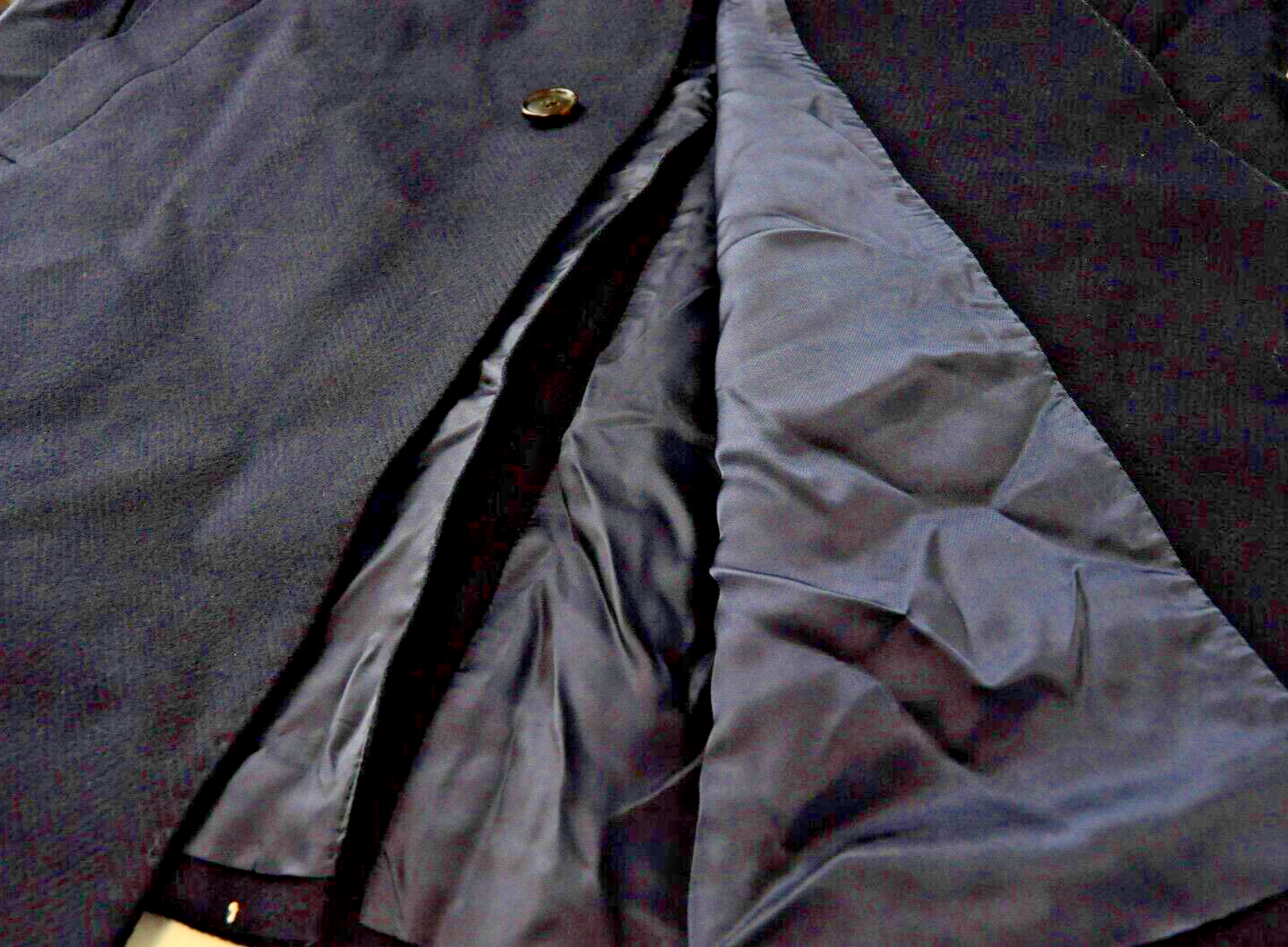 „SUITSUPPLY Vicenza“ vyriškas paltas, UK48R, tamsiai mėlynas, vilnonis, kašmyro, vieneilis, su pamušalu 